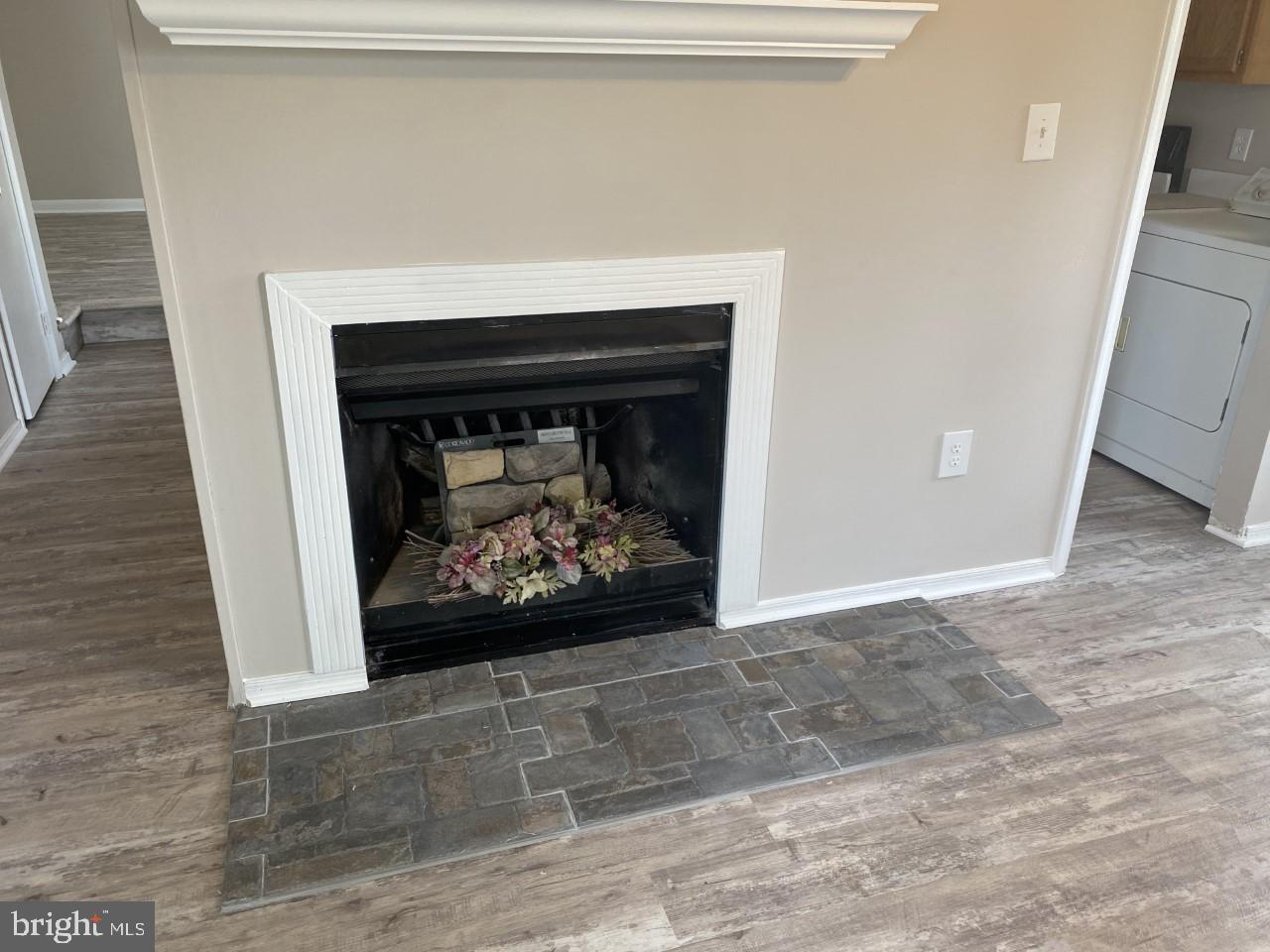 WILLIAMSTOWN - Residential Lease