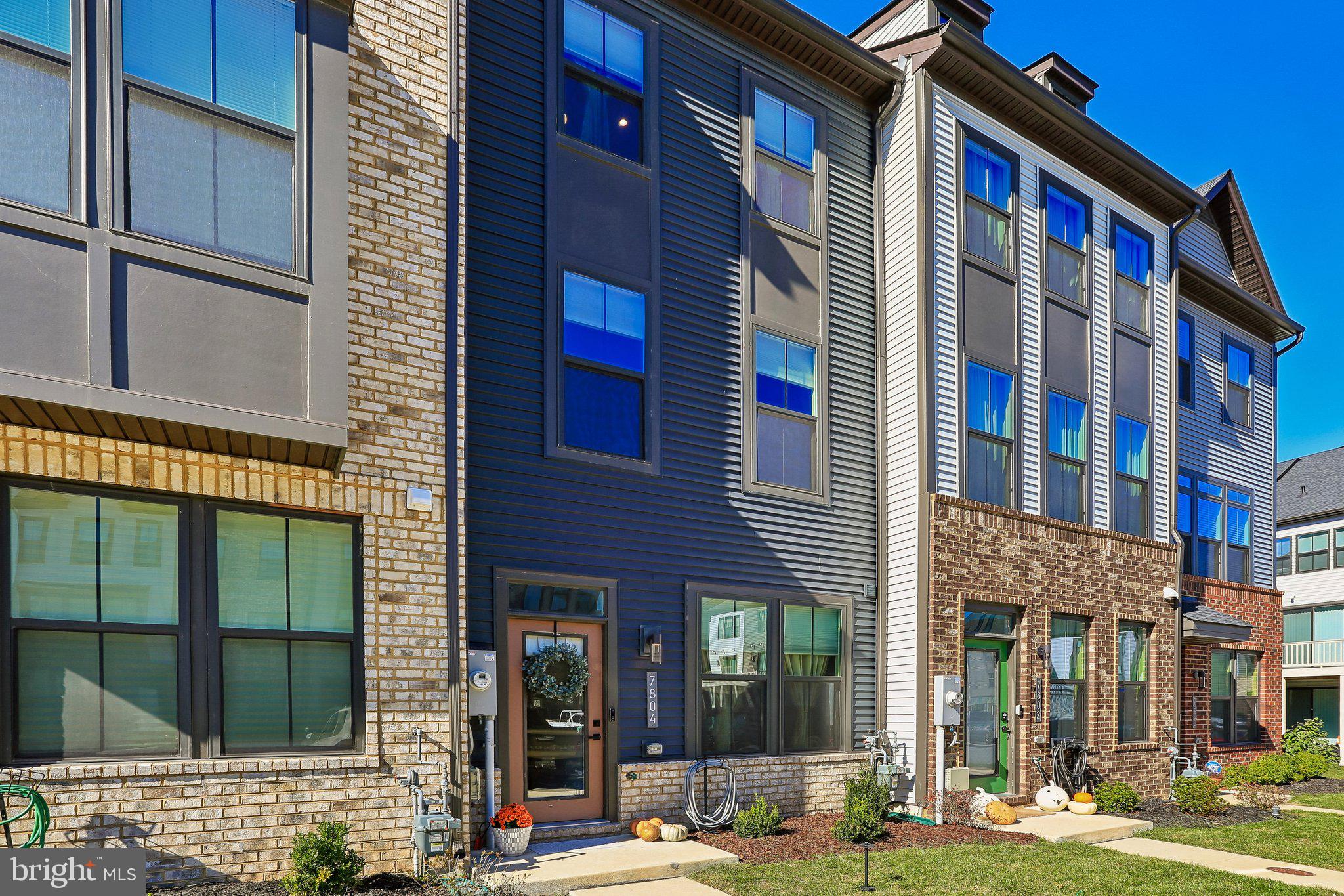 7804 YONA COURT
