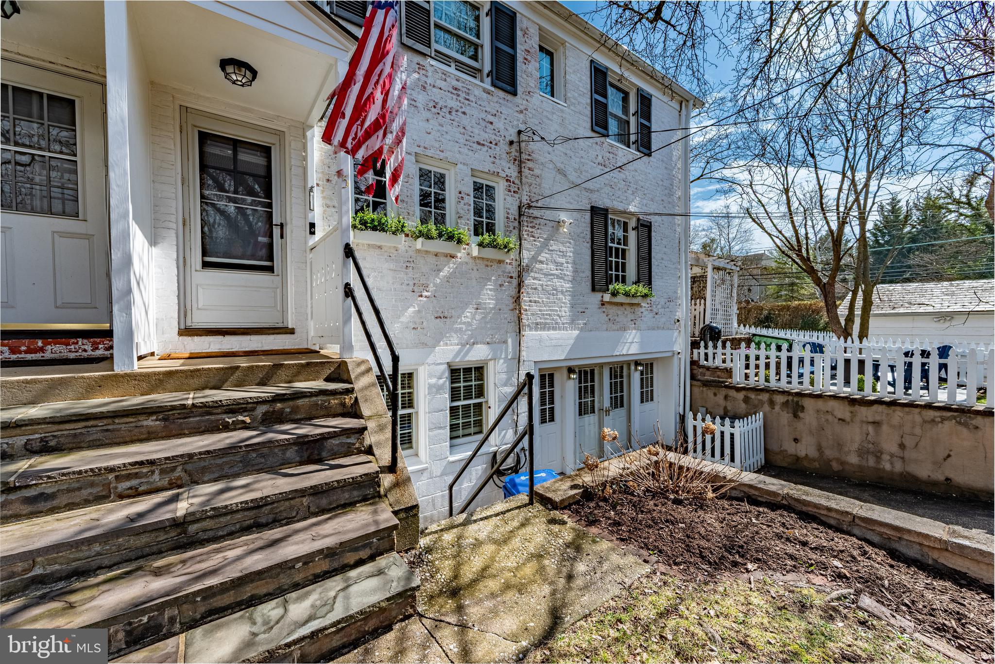 HOMELAND HISTORIC DISTRICT - Residential