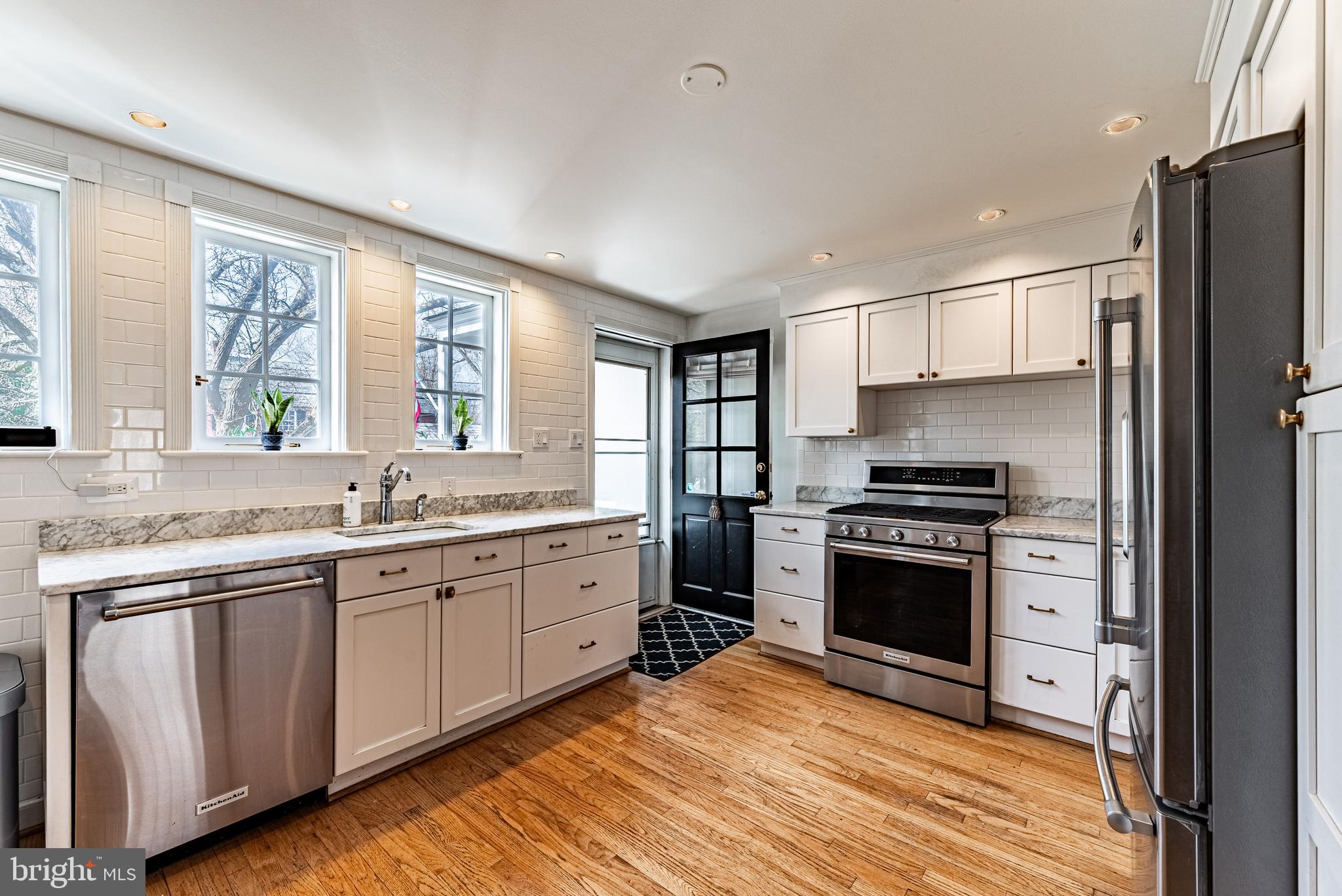 HOMELAND HISTORIC DISTRICT - Residential