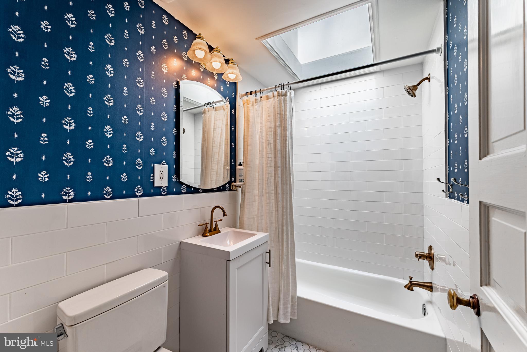 HOMELAND HISTORIC DISTRICT - Residential