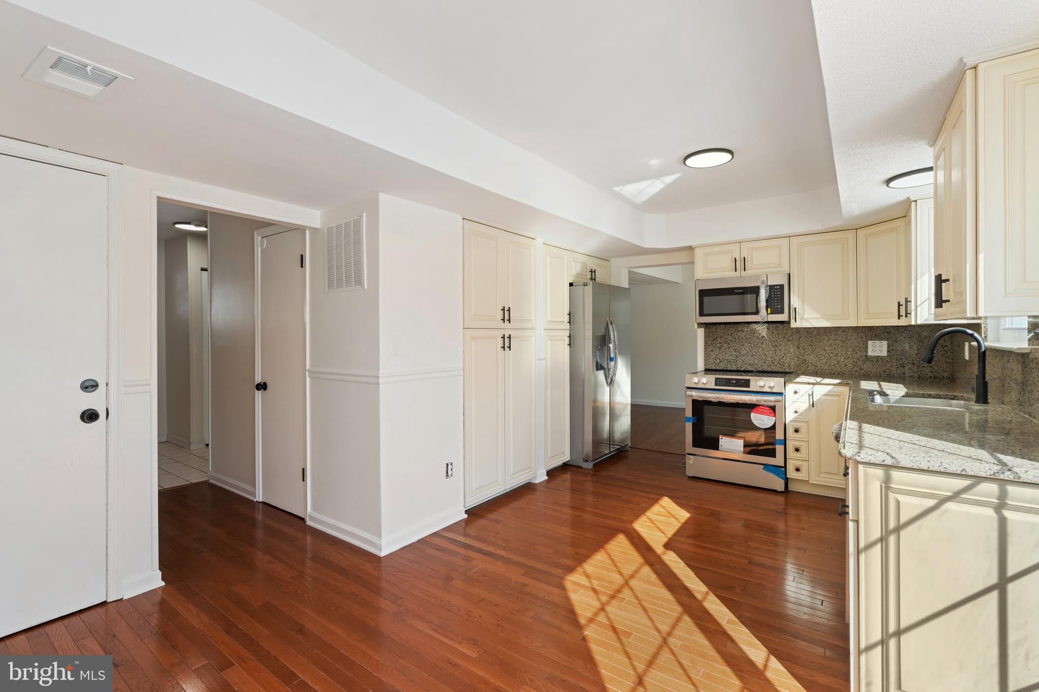 WETHERSFIELD - Residential