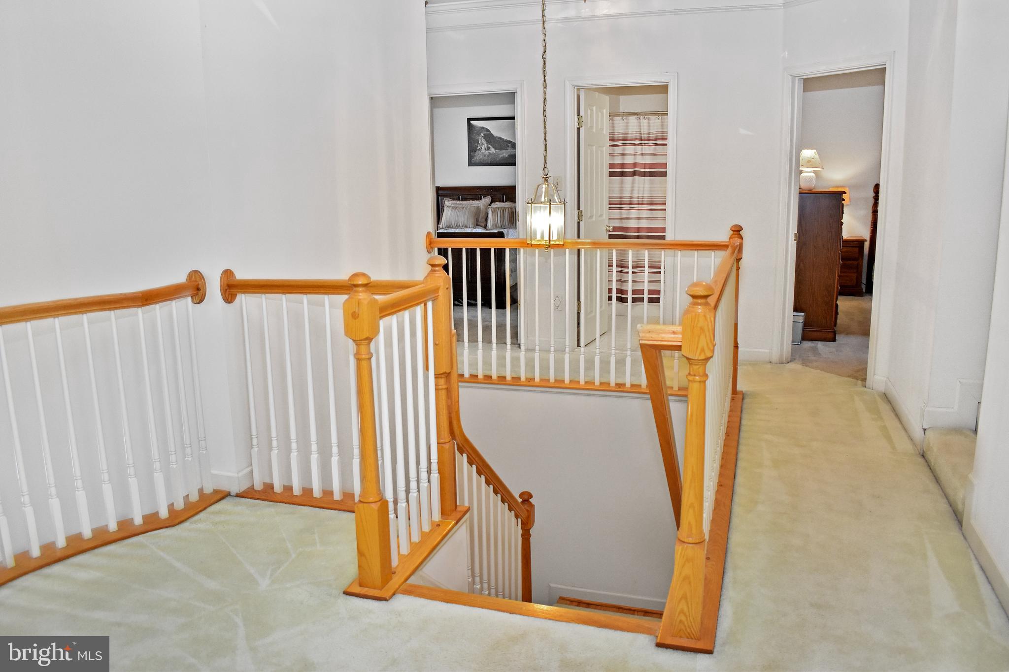 LYNDWOOD MANOR - Residential