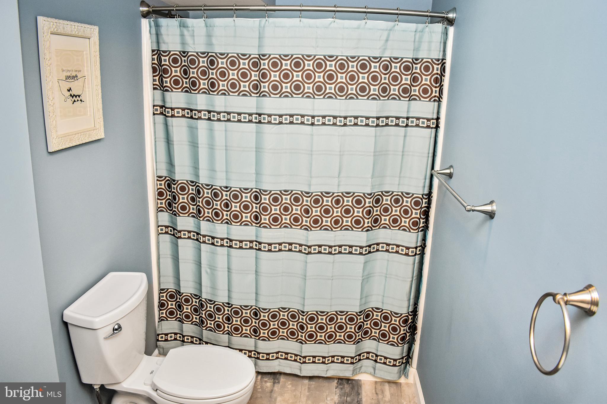 LYNDWOOD MANOR - Residential