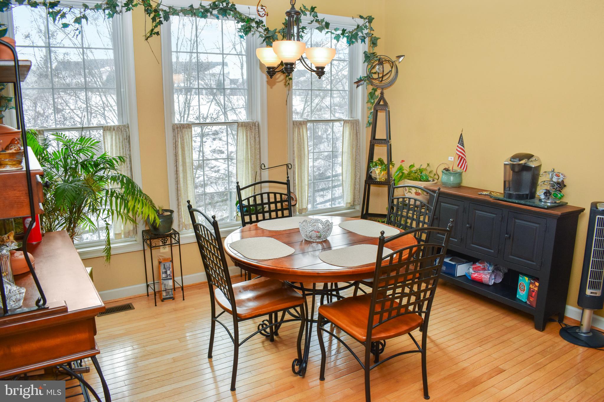 LYNDWOOD MANOR - Residential