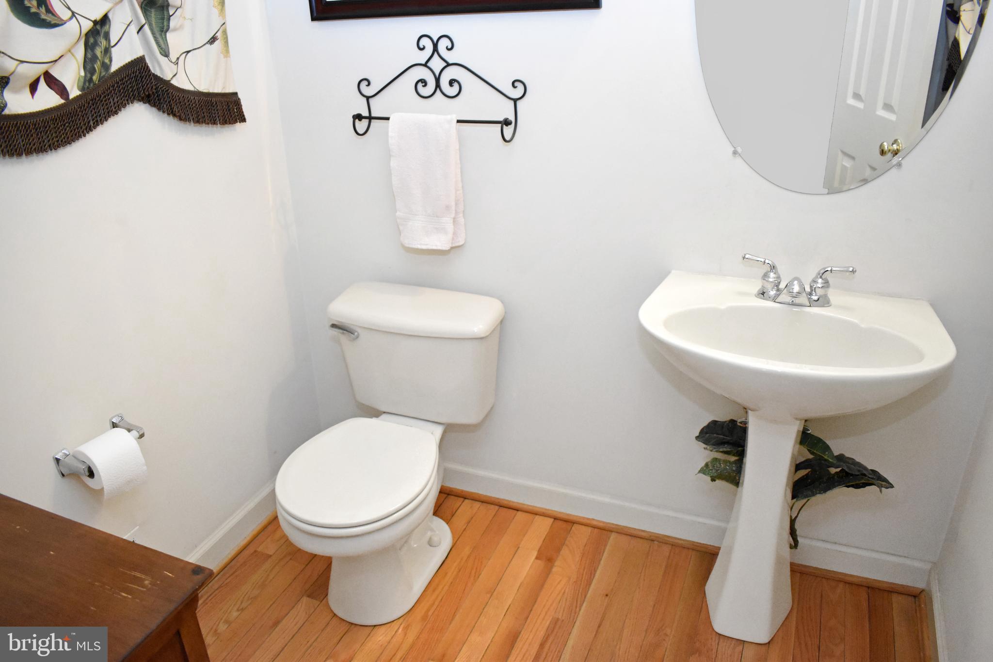 LYNDWOOD MANOR - Residential