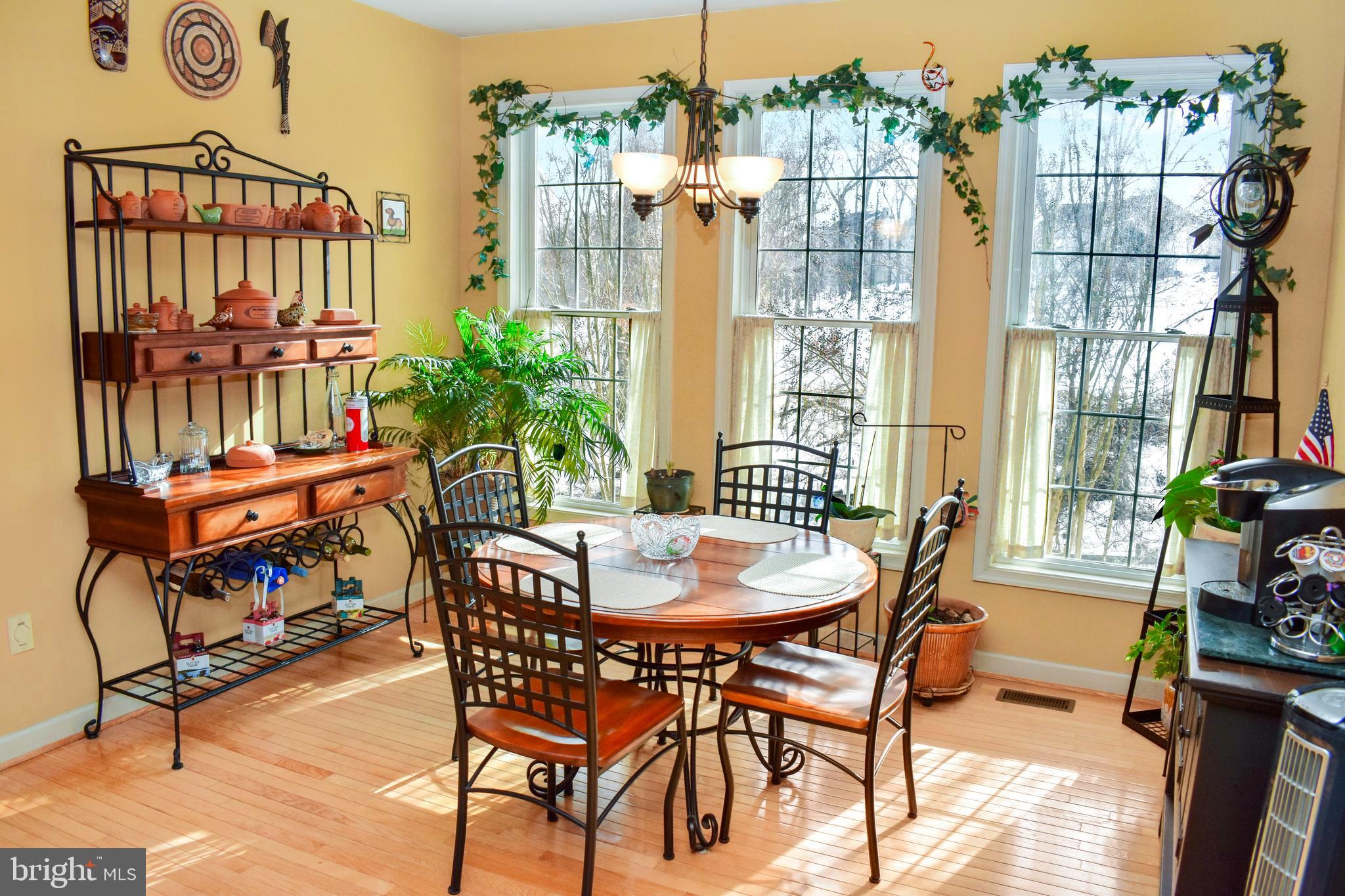 LYNDWOOD MANOR - Residential