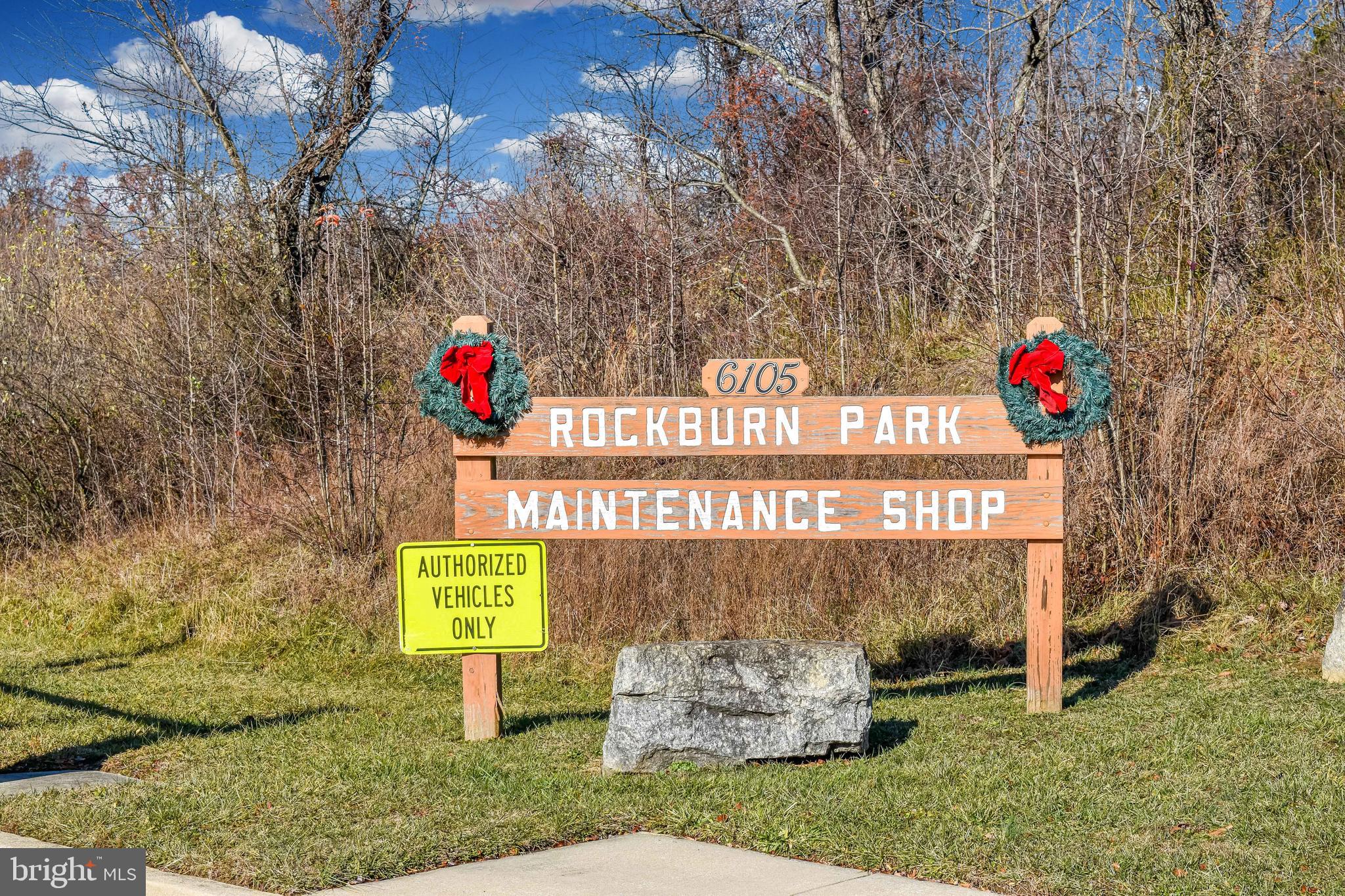 LYNDWOOD MANOR - Residential