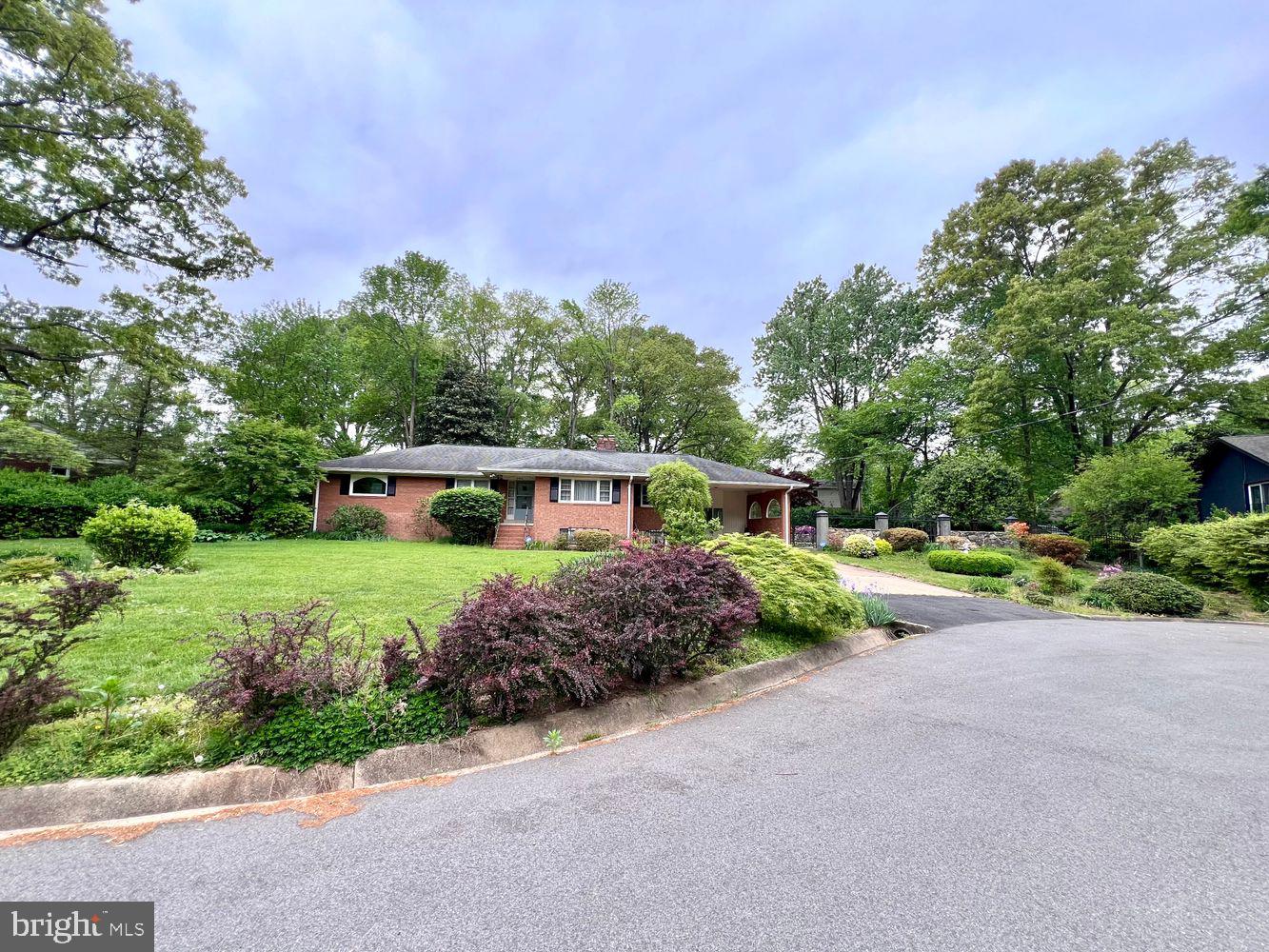 8904 BRIDGEHAVEN COURT