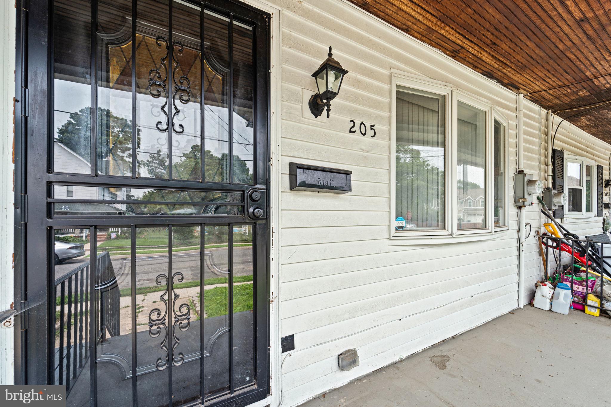205 WILLOW STREET