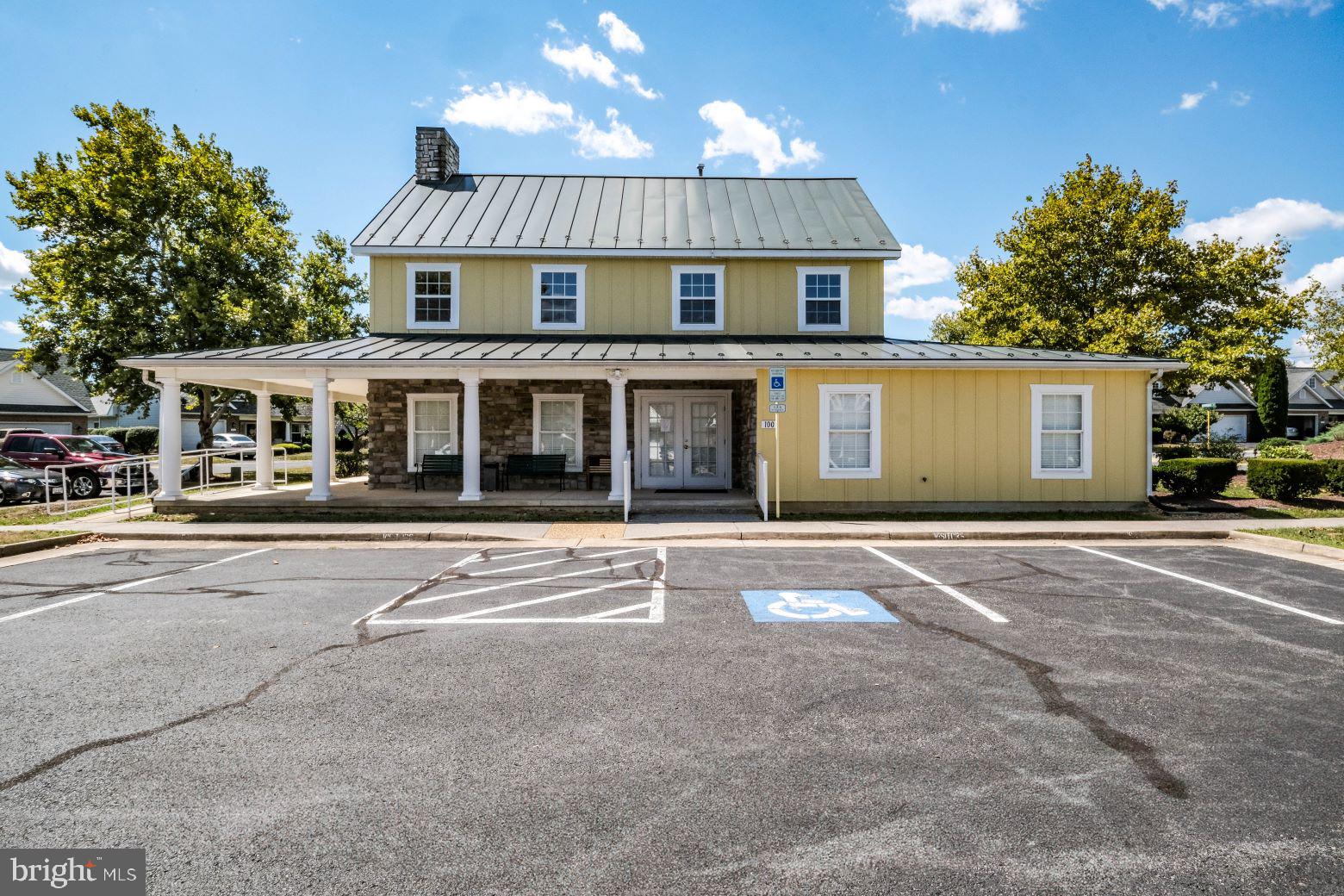 CROSS CREEK VILLAGE - Residential