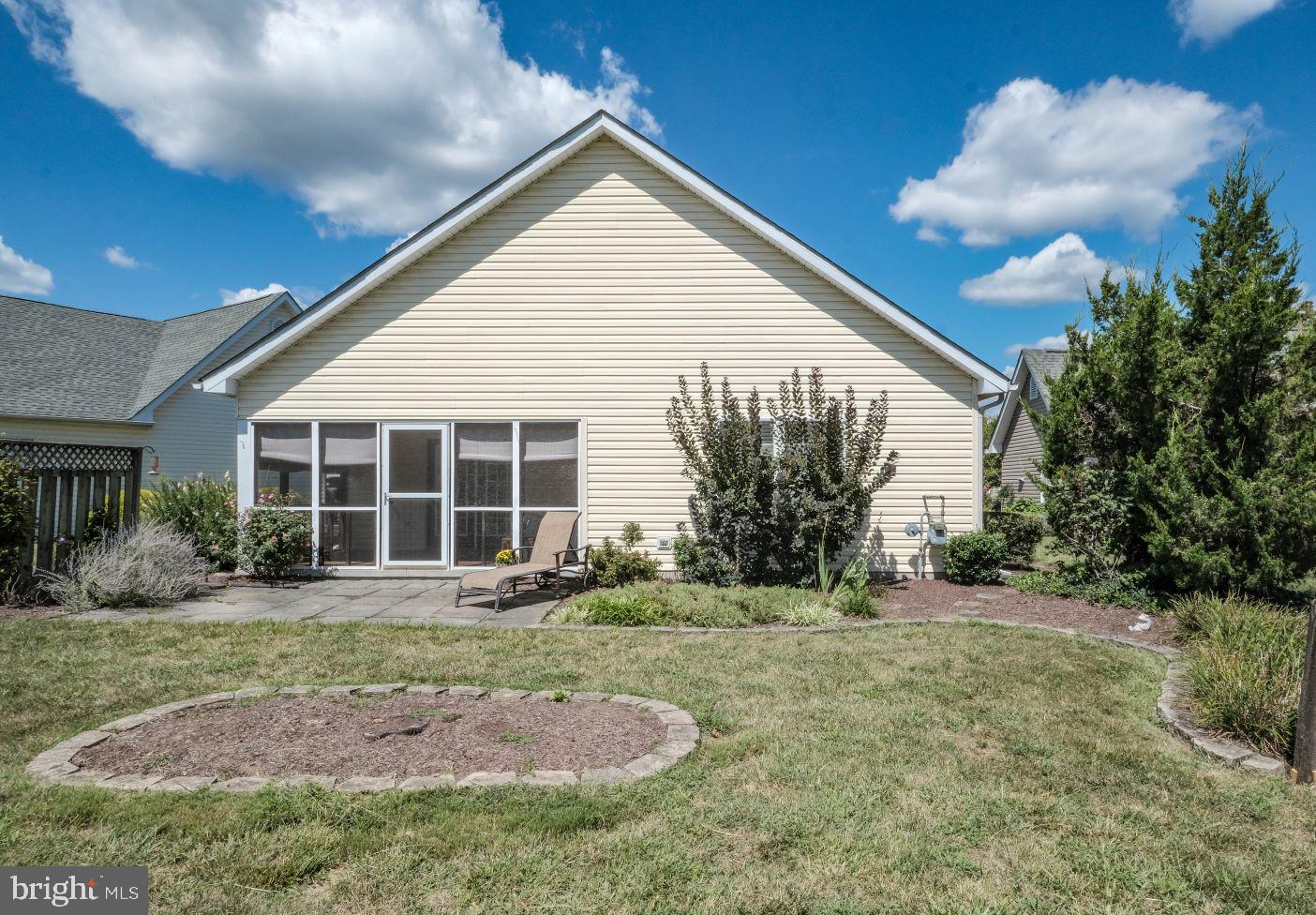 CROSS CREEK VILLAGE - Residential