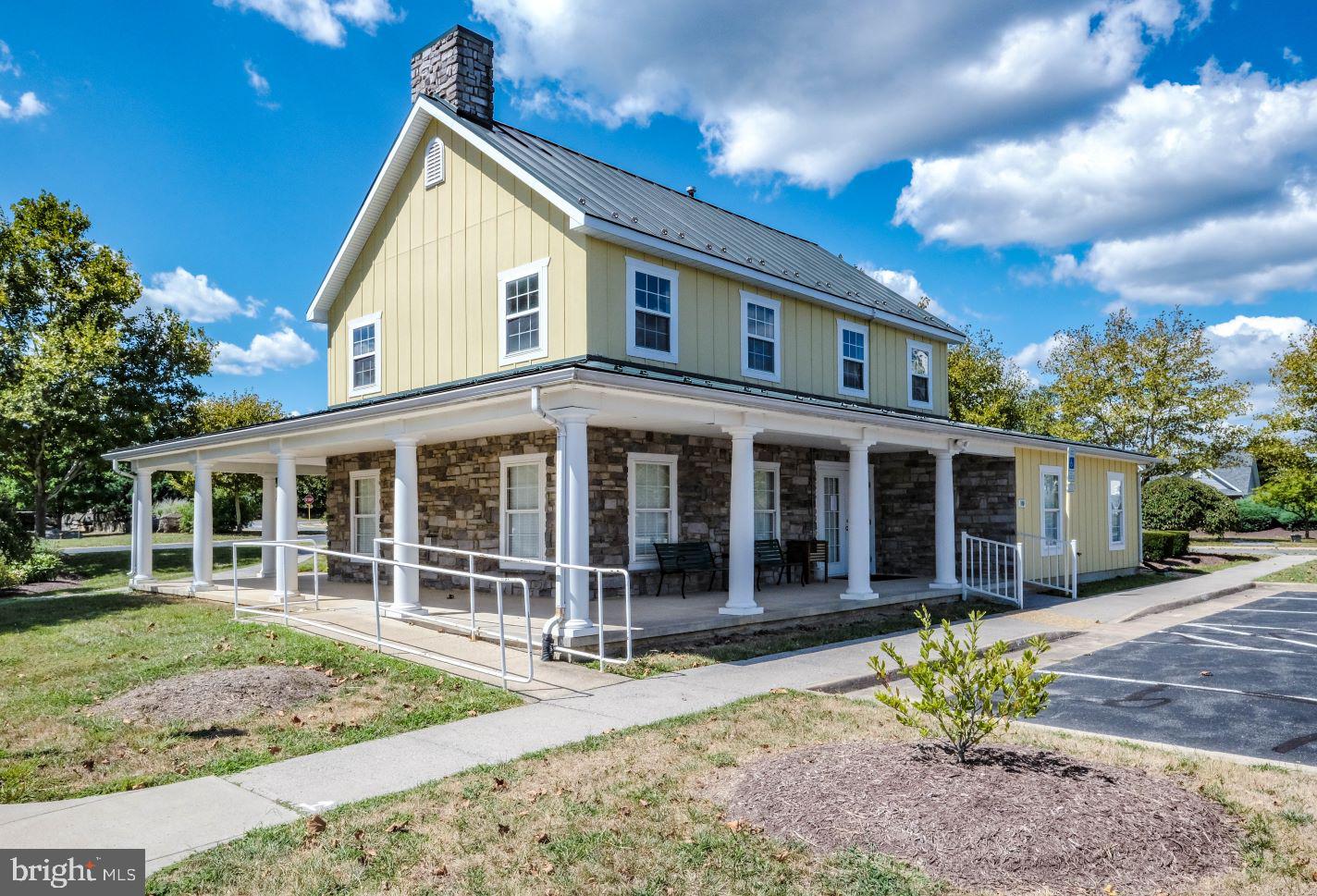 CROSS CREEK VILLAGE - Residential