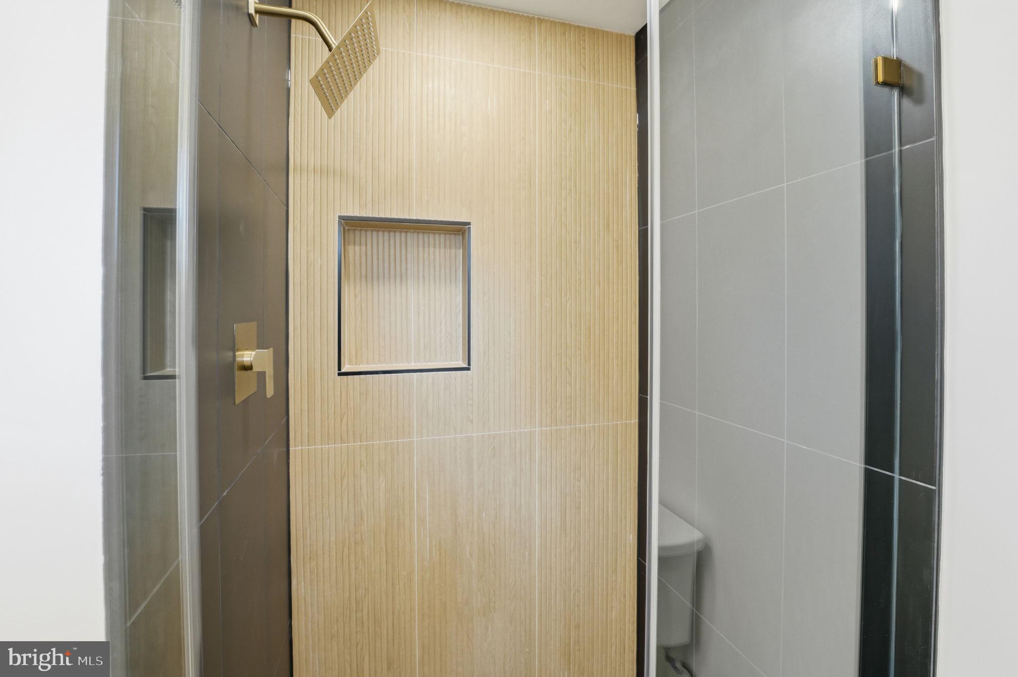 WESTVIEW HILLS - Residential