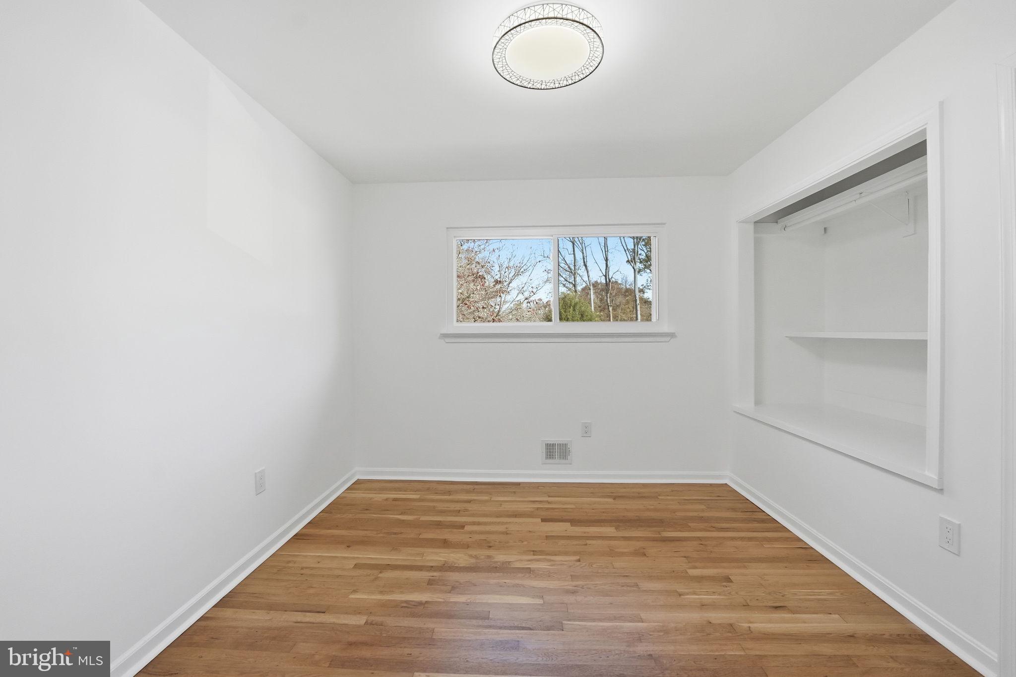 WESTVIEW HILLS - Residential