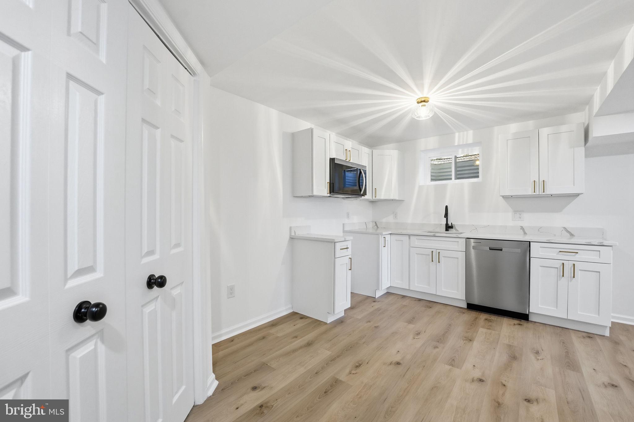 WESTVIEW HILLS - Residential