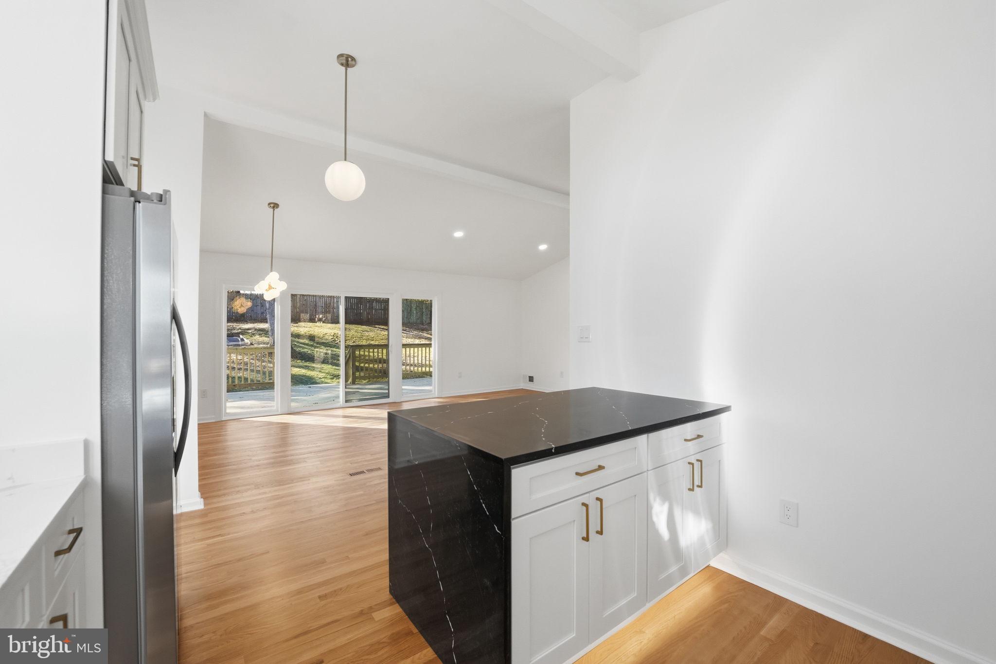 WESTVIEW HILLS - Residential