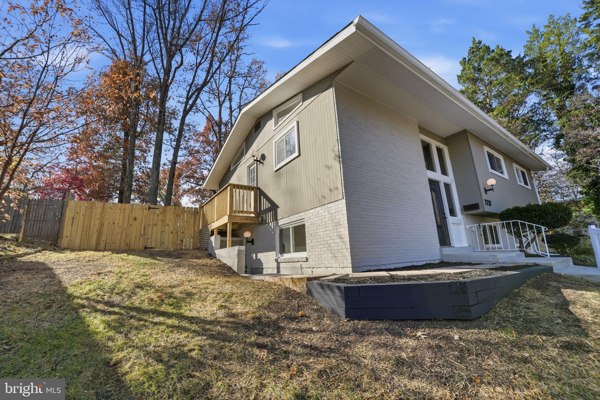 WESTVIEW HILLS - Residential