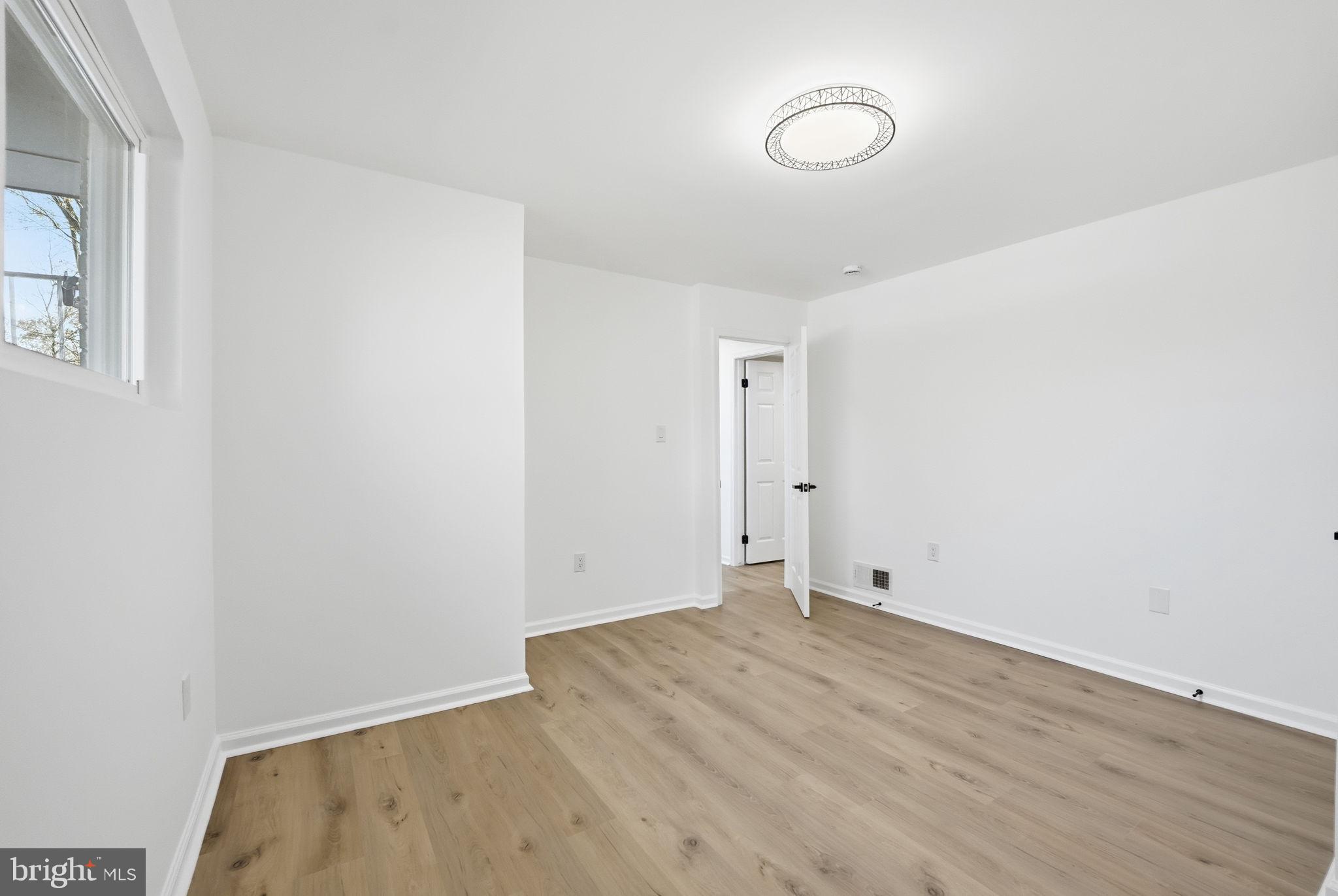 WESTVIEW HILLS - Residential