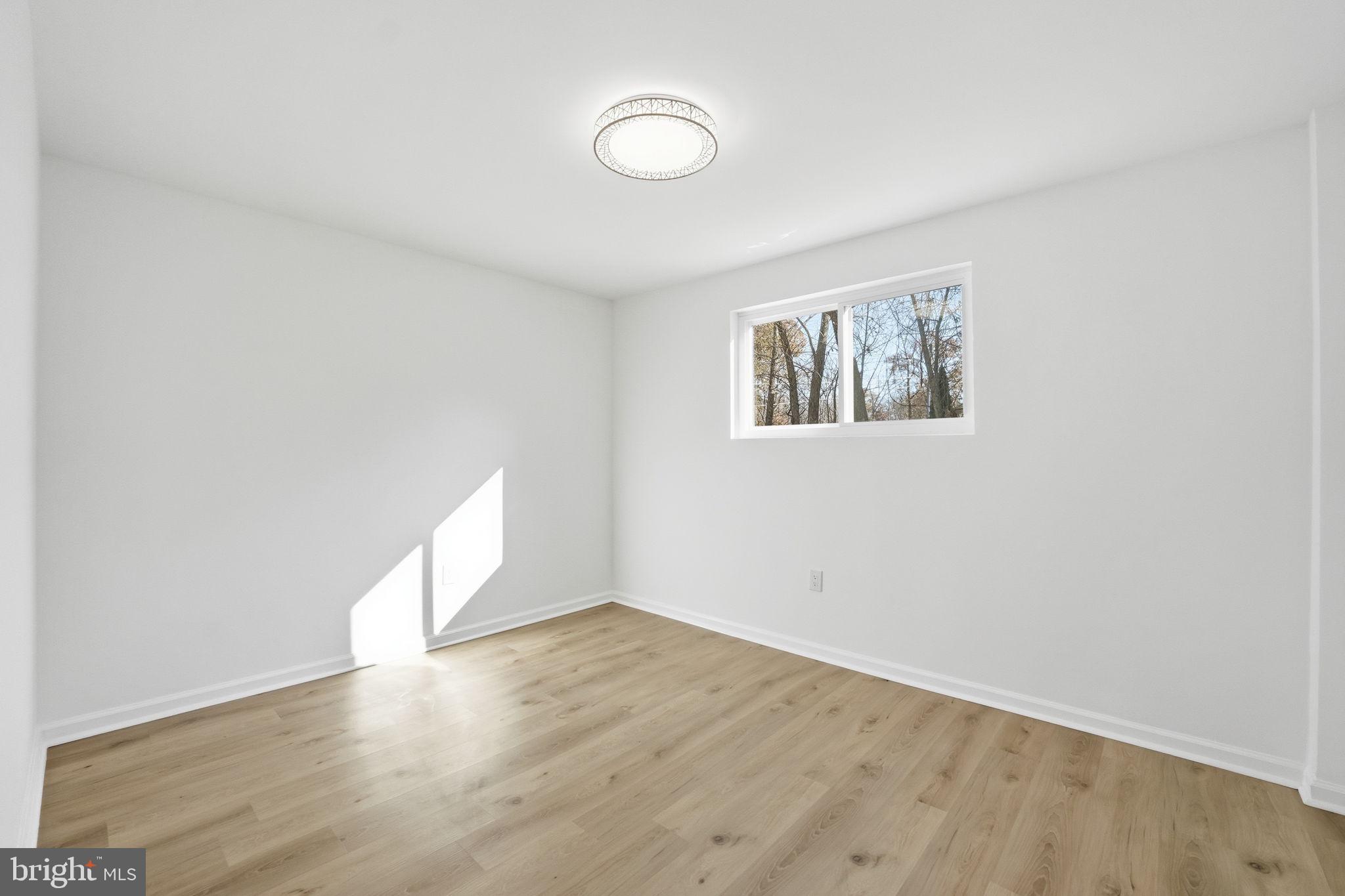 WESTVIEW HILLS - Residential