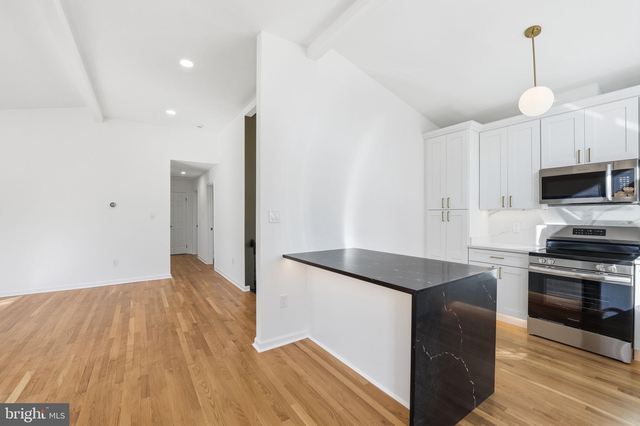 WESTVIEW HILLS - Residential