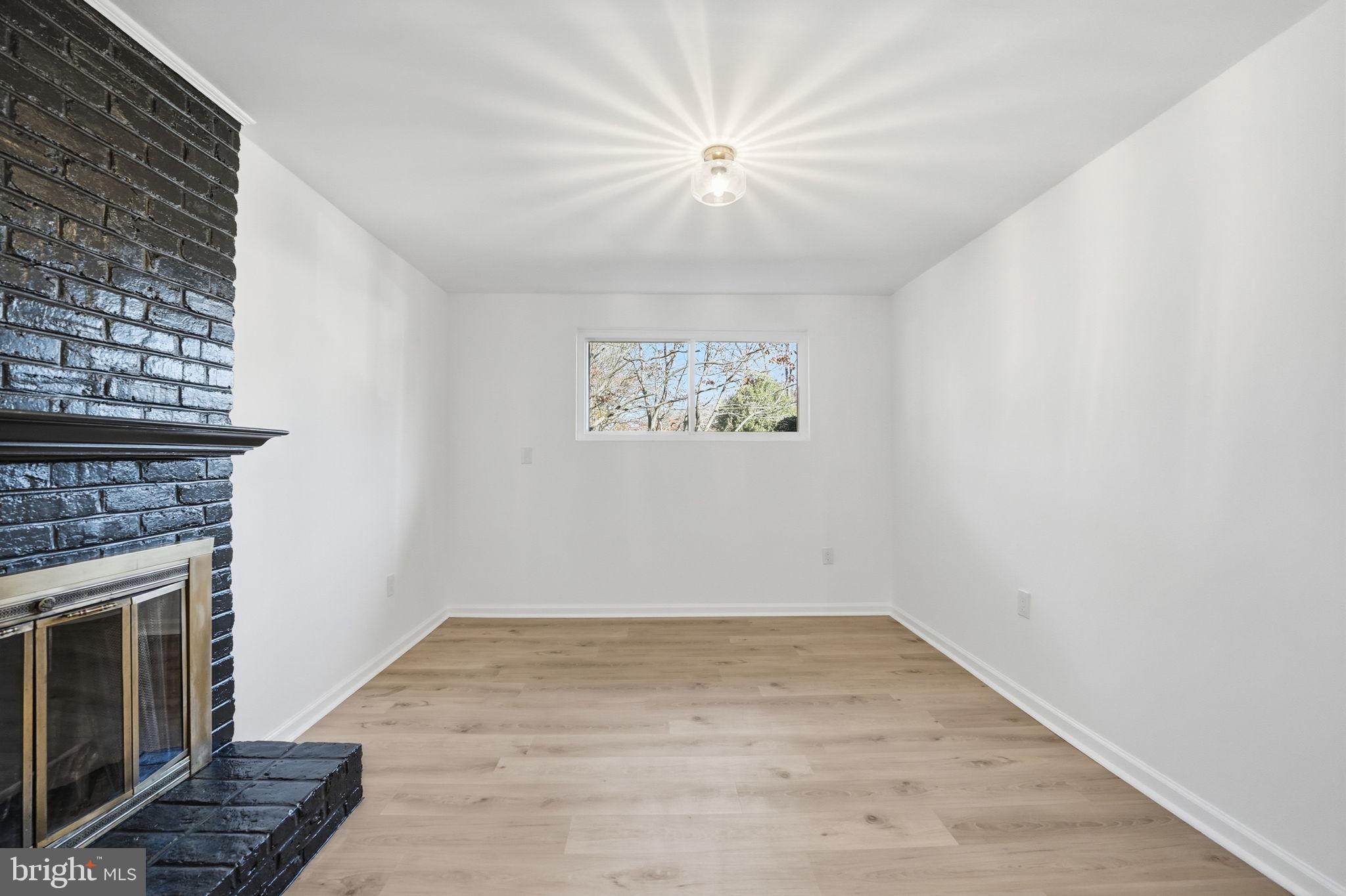 WESTVIEW HILLS - Residential