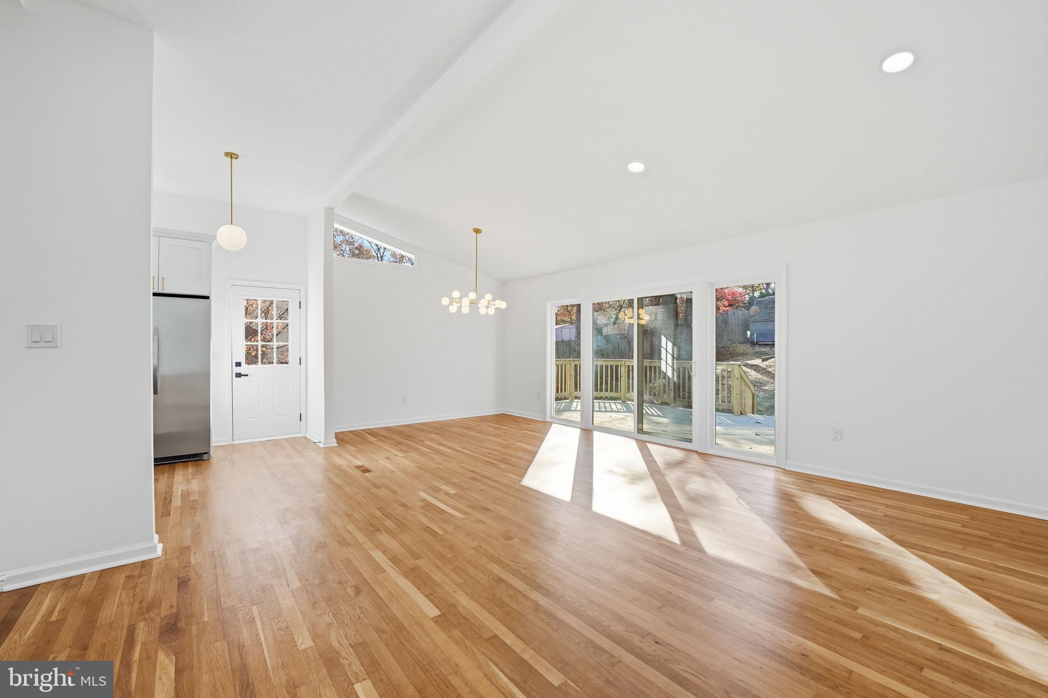 WESTVIEW HILLS - Residential