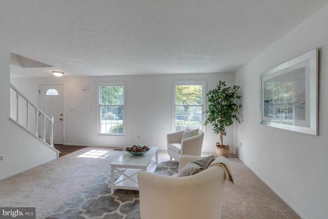 WHISPERING WOODS - Residential