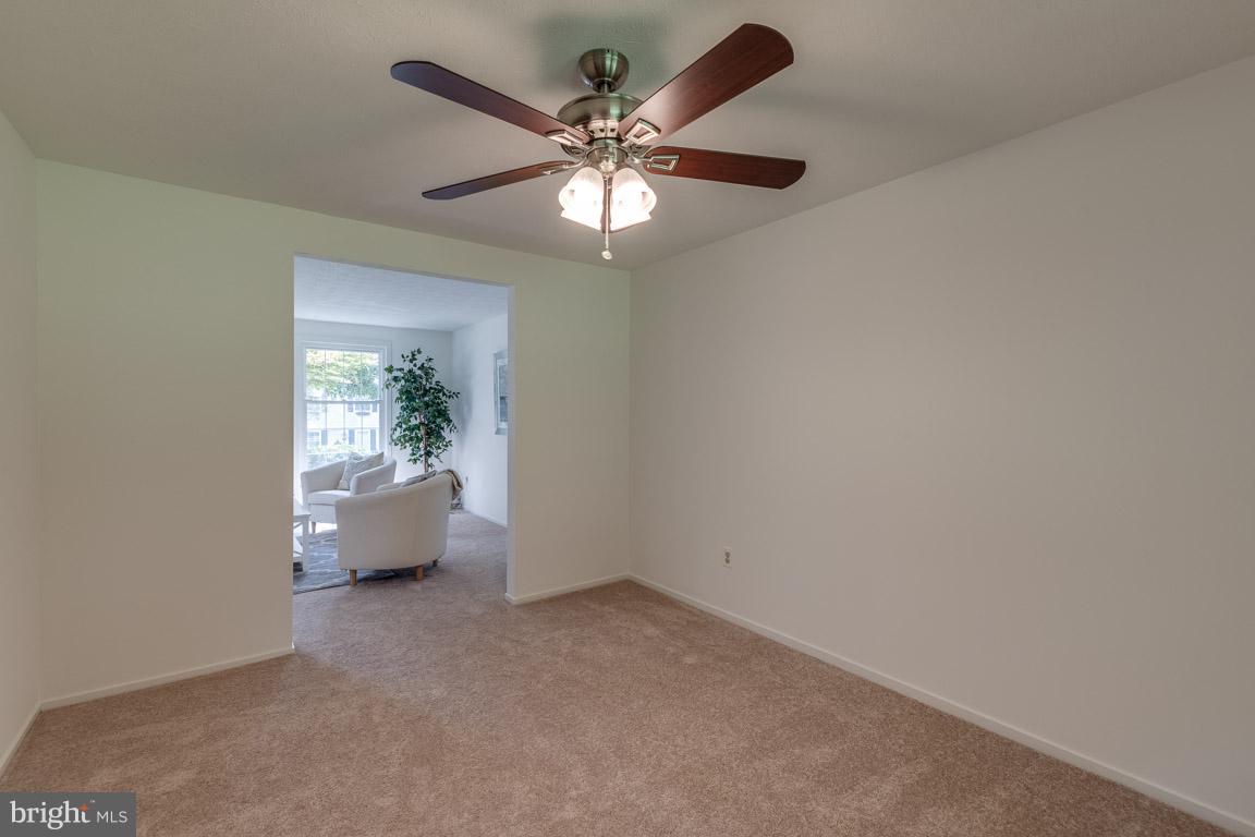 WHISPERING WOODS - Residential