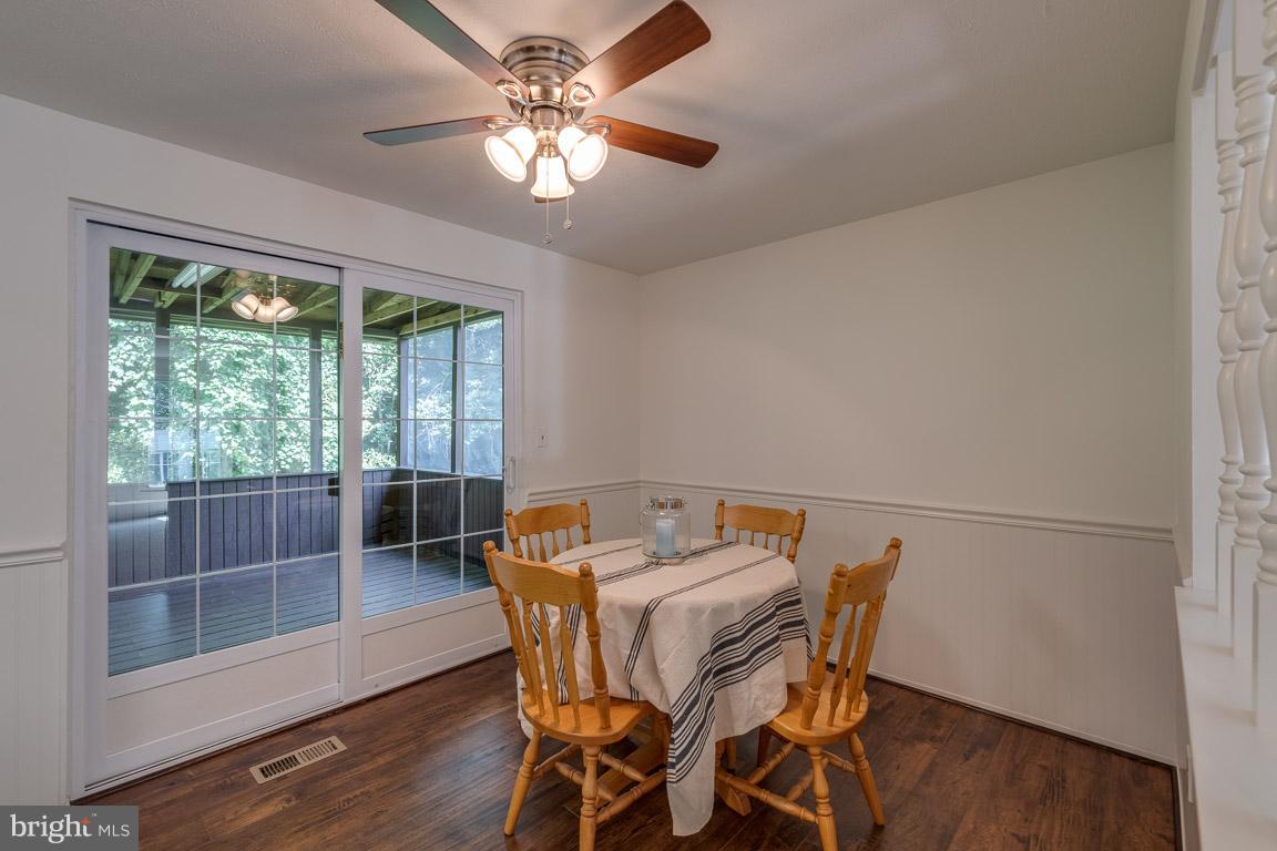 WHISPERING WOODS - Residential