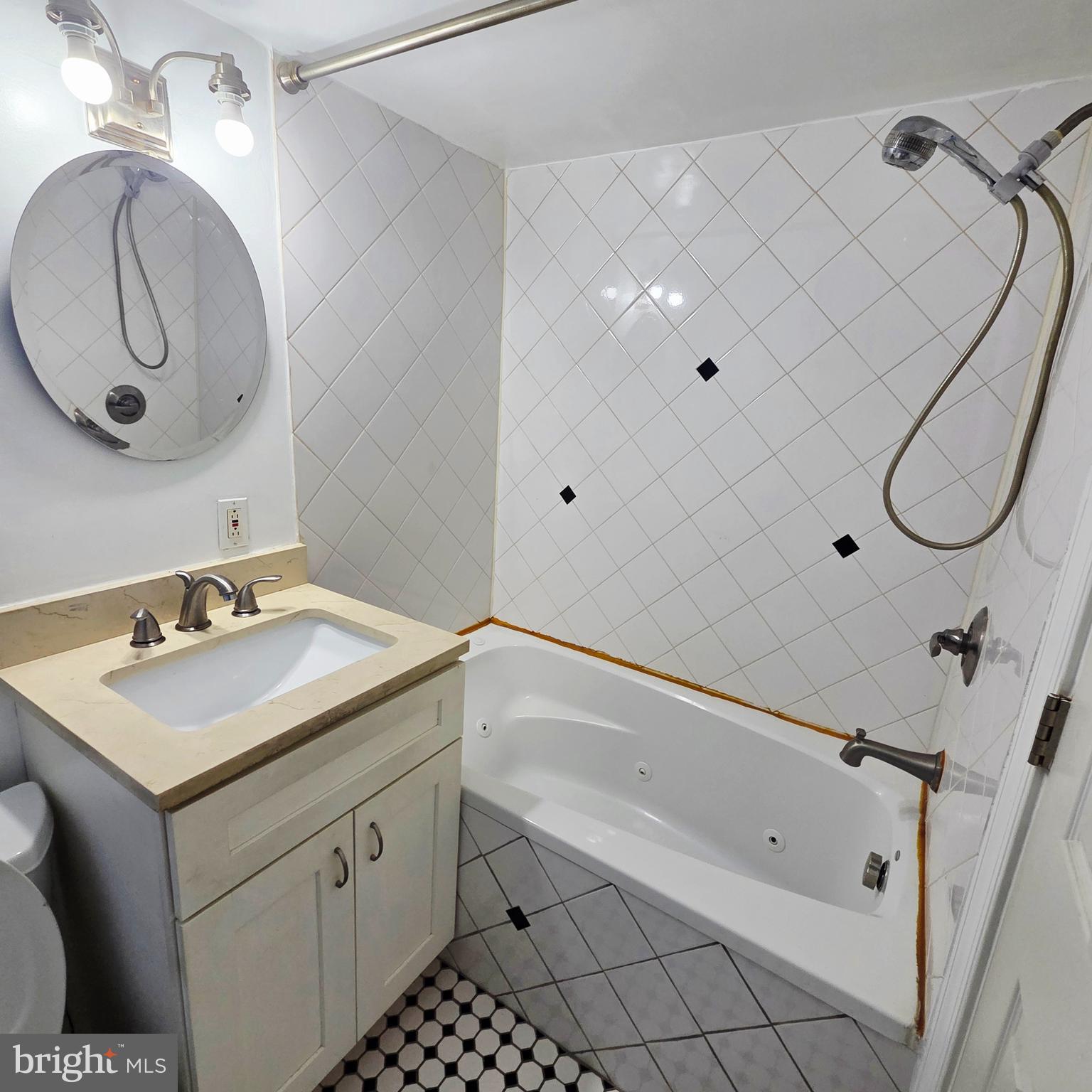 MARYLAND FARMS CONDO - Residential