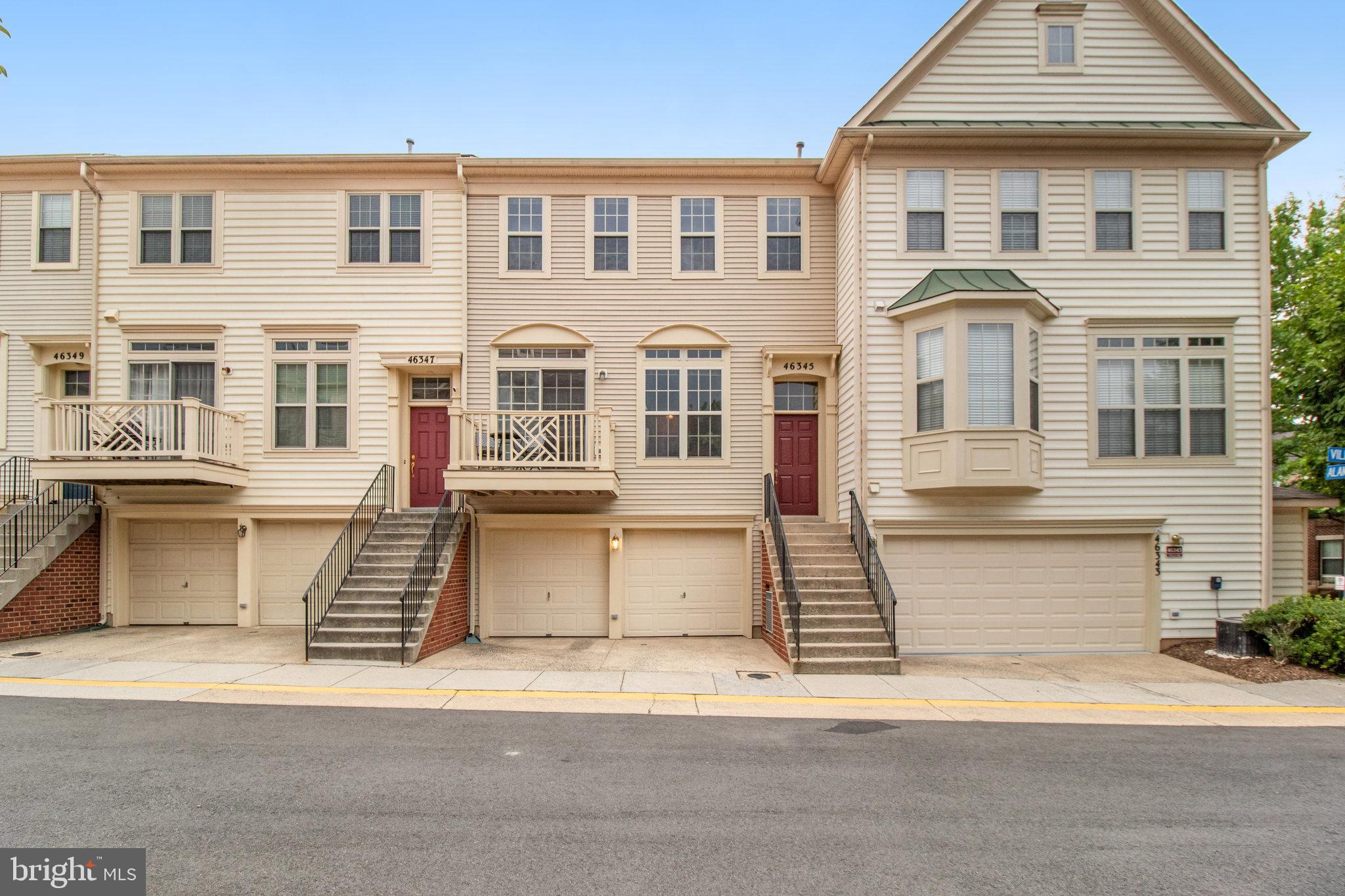 COURTLANDS AT CASCADES - Residential