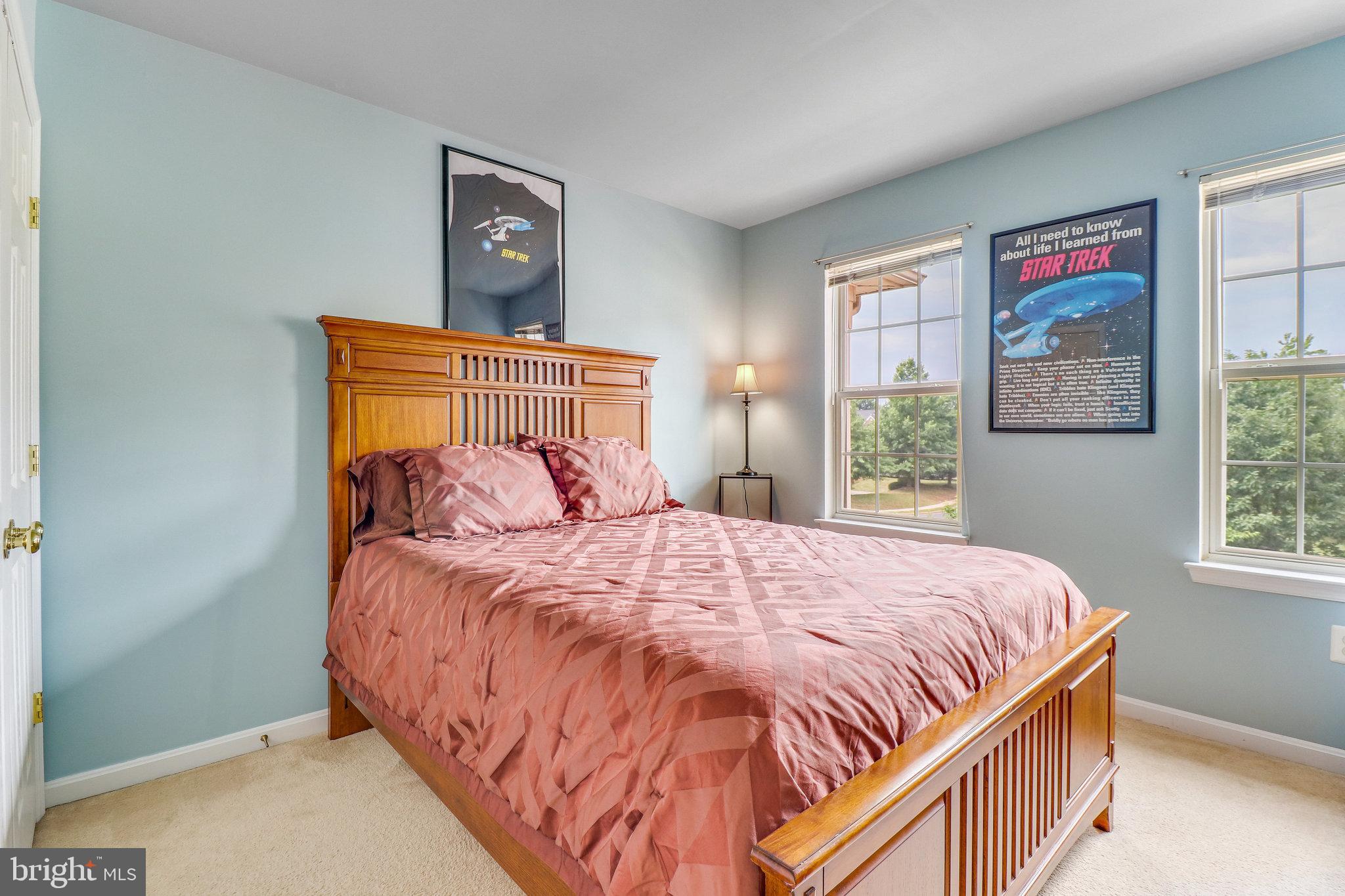 COURTLANDS AT CASCADES - Residential