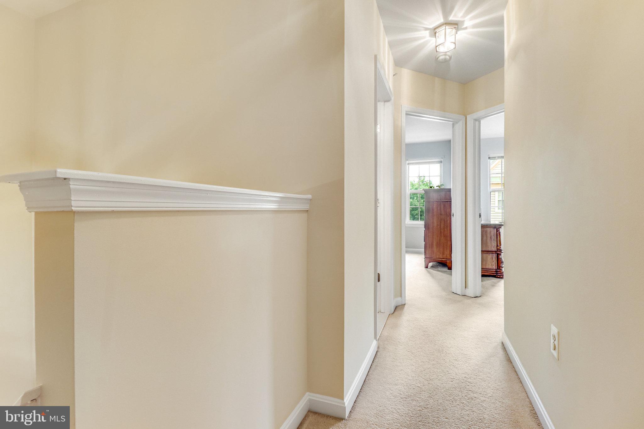 COURTLANDS AT CASCADES - Residential