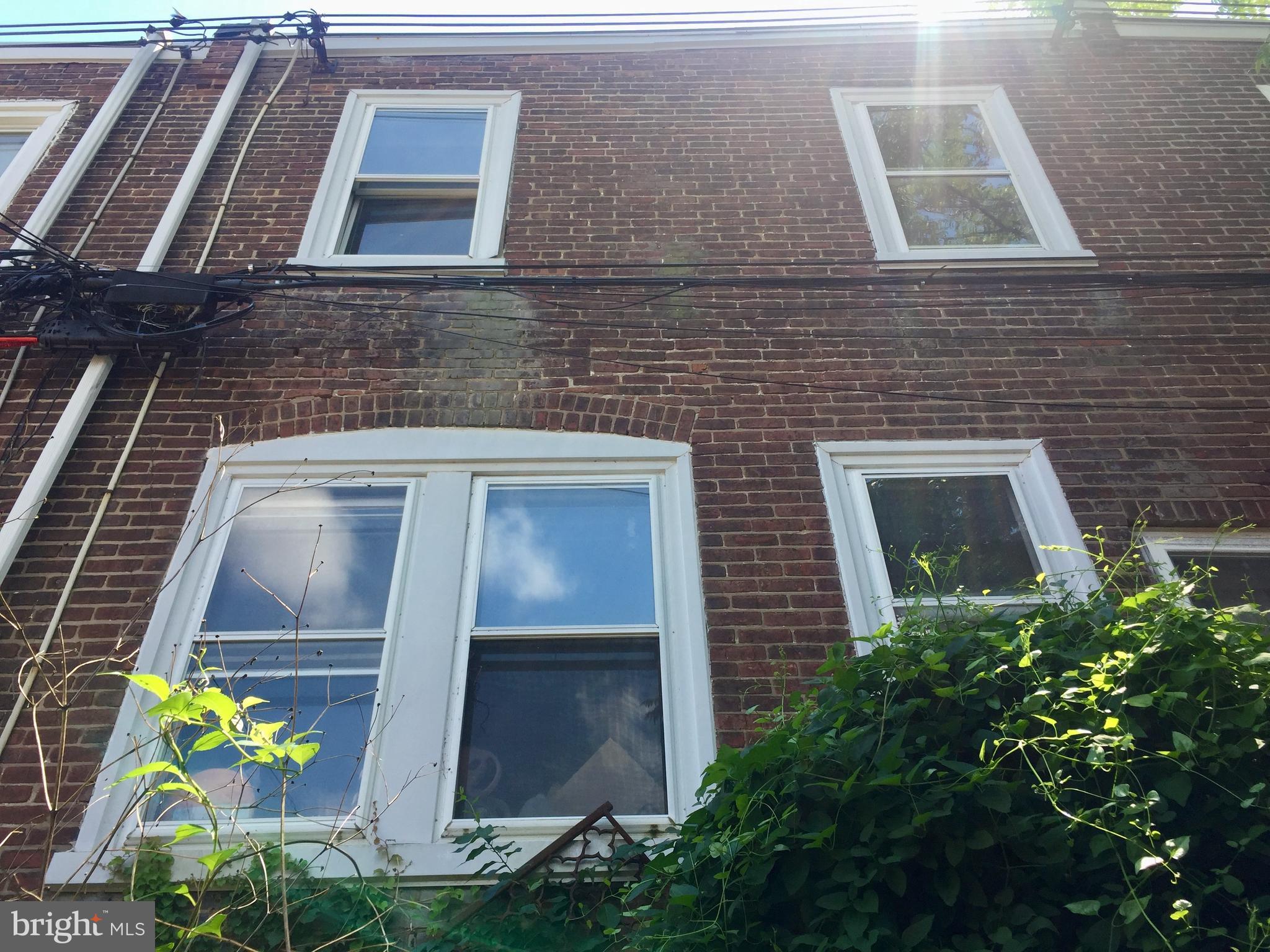 ROXBOROUGH - Residential