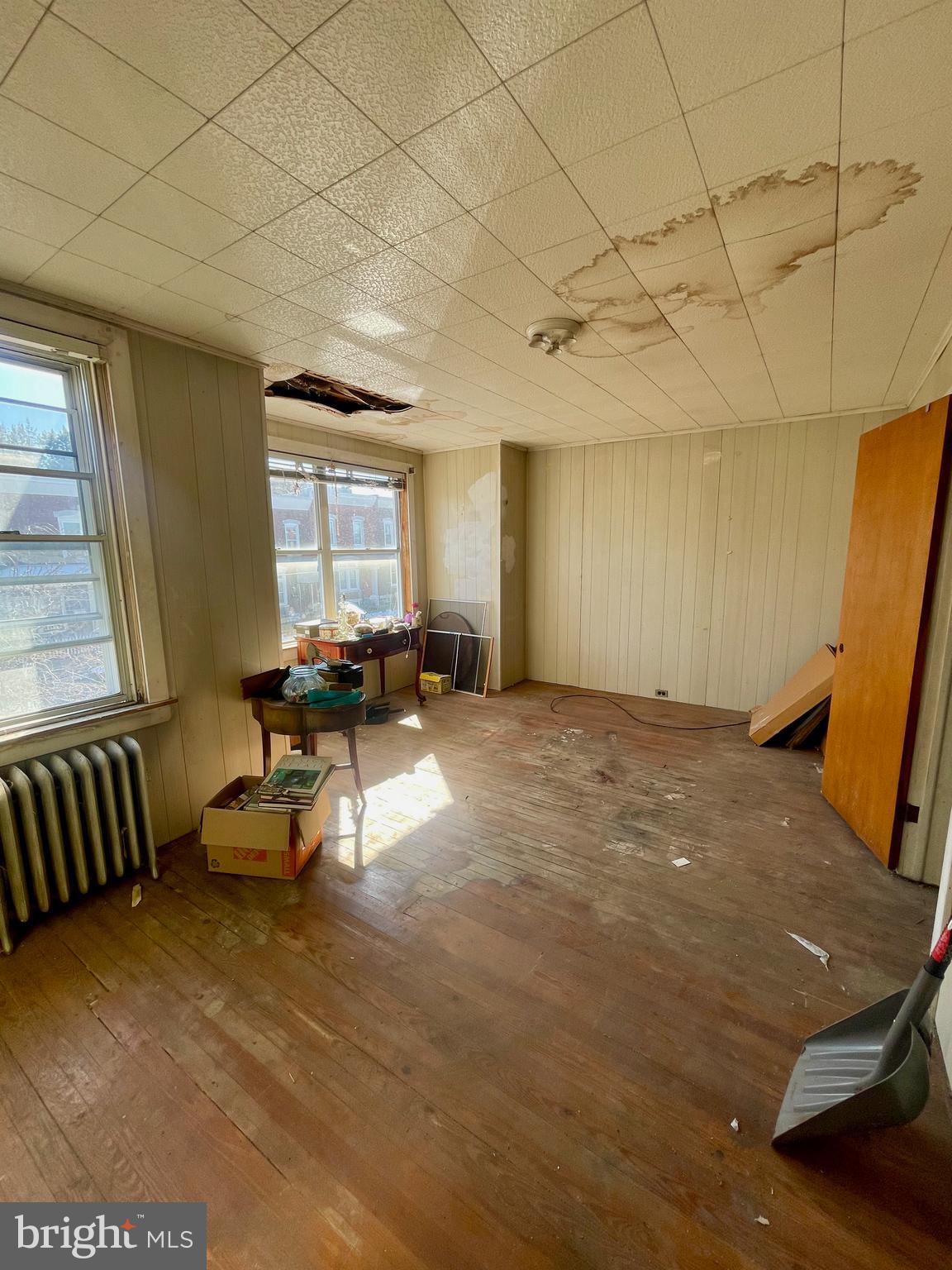 ROXBOROUGH - Residential