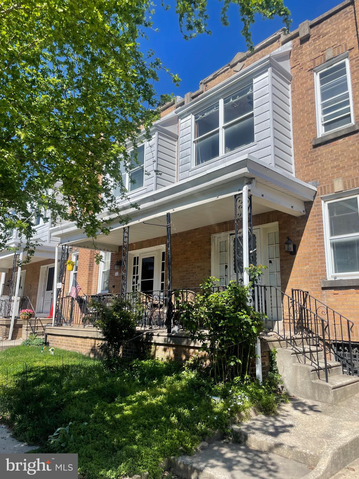 ROXBOROUGH - Residential