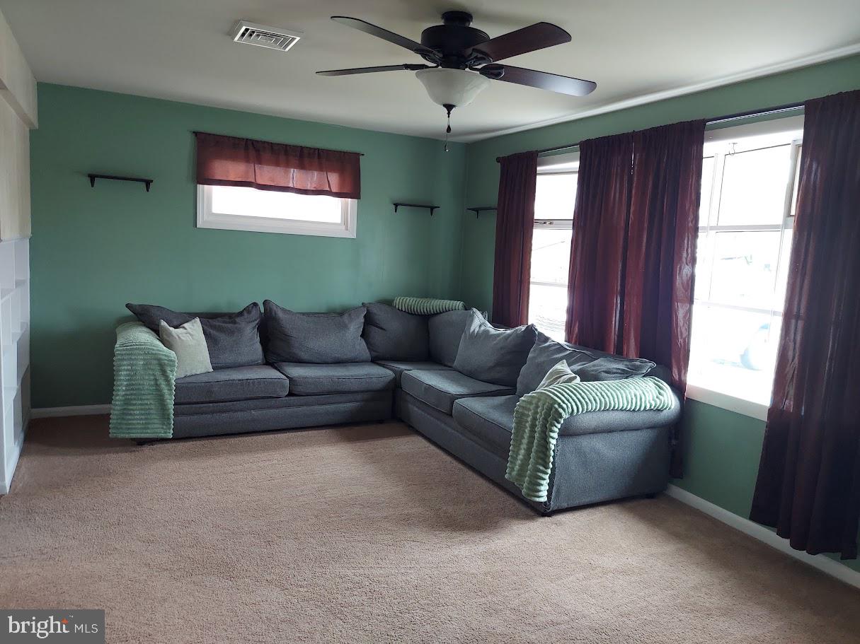 1112 MONMOUTH ROAD