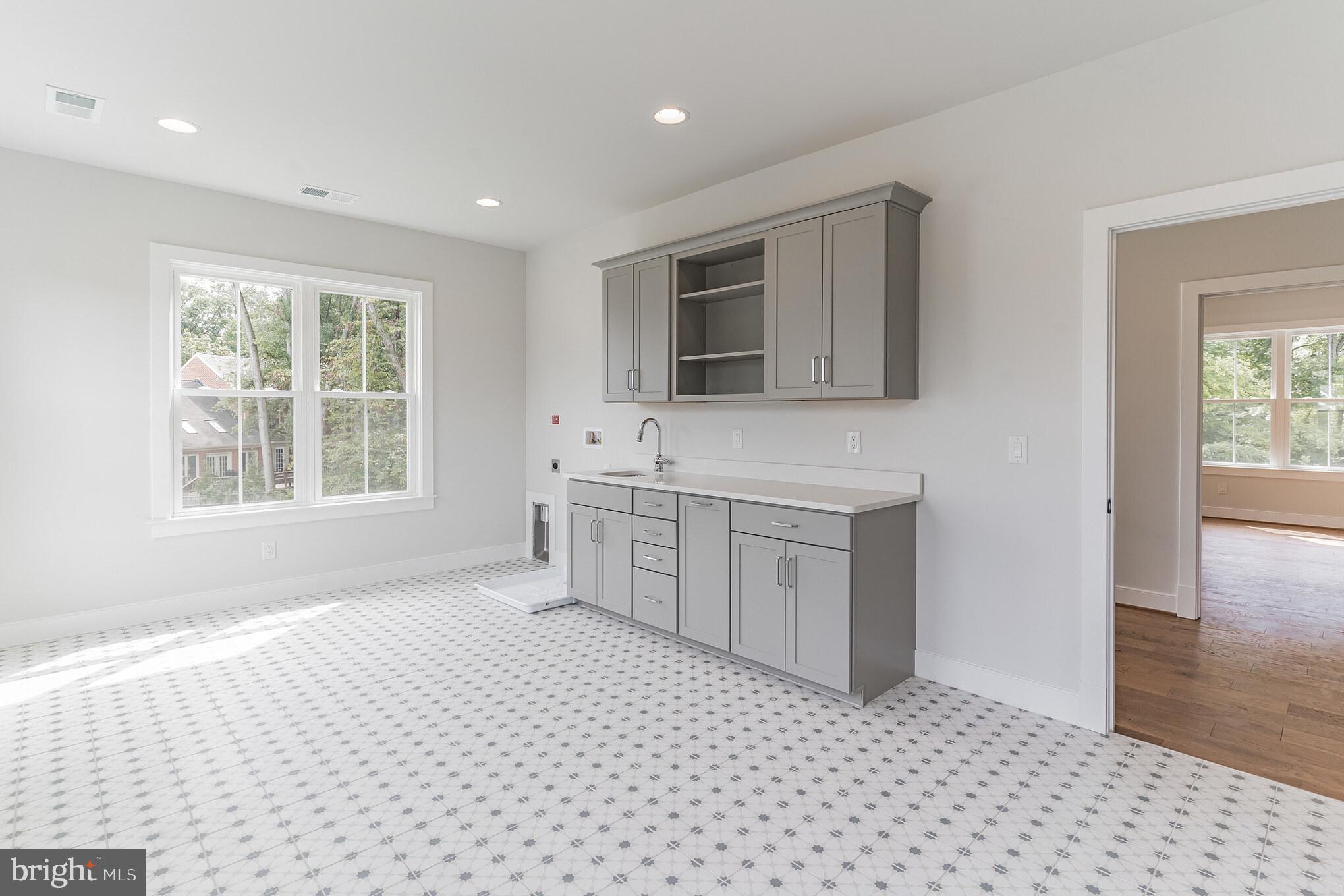 GIBBS OAKWOOD - Residential