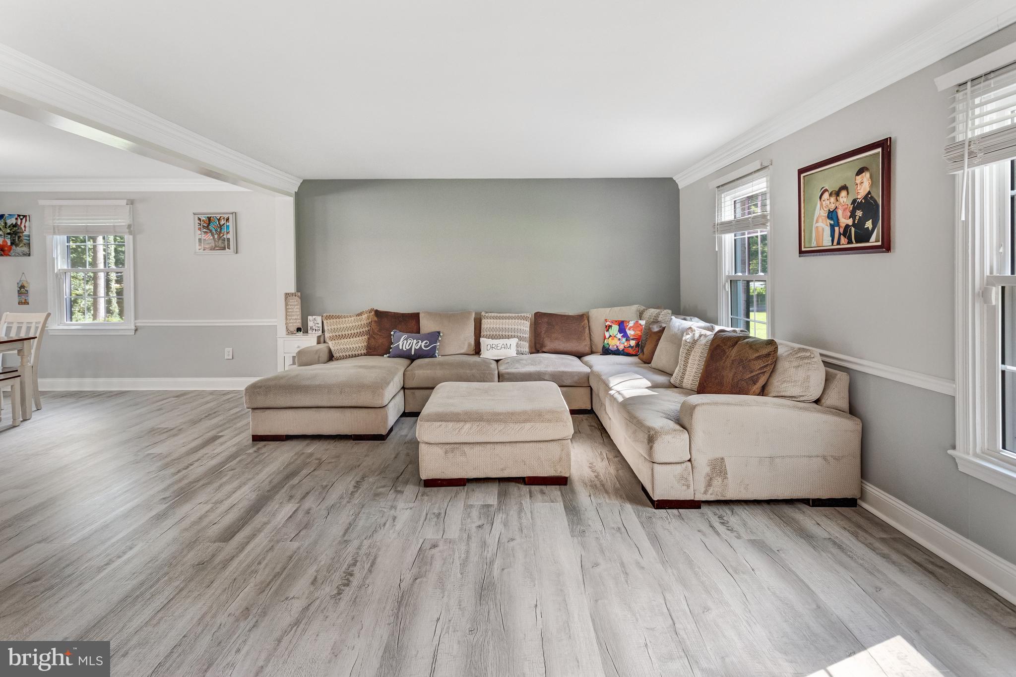3237 RIVERVIEW DRIVE