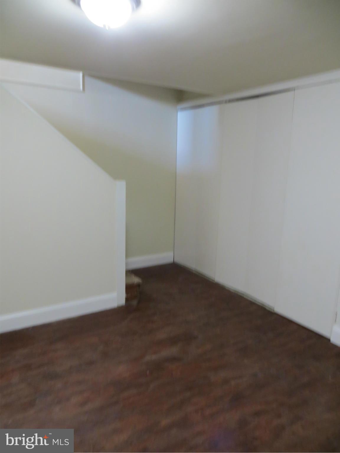 CHARLESMONT - Residential Lease