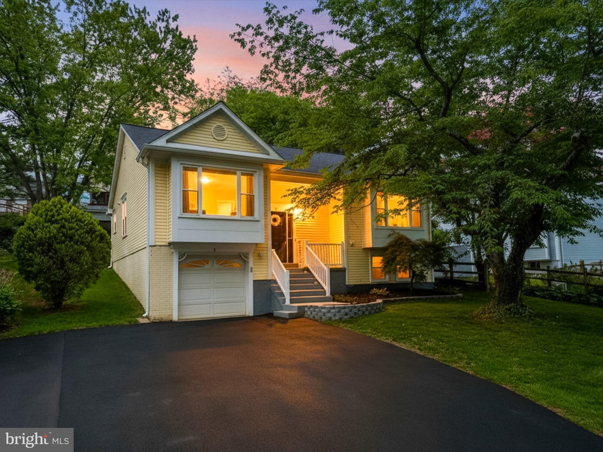 WASHINGTONIAN VILLAGE - Residential