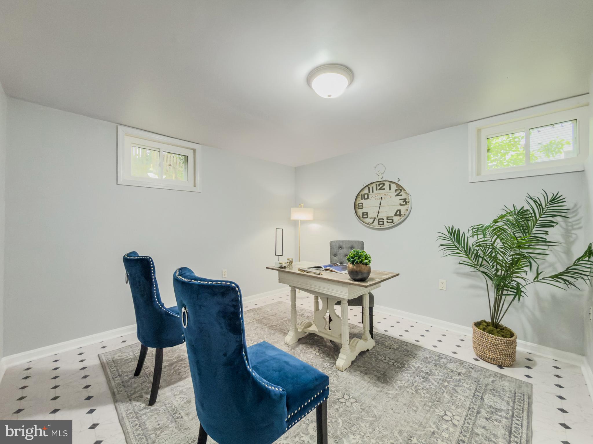 WASHINGTONIAN VILLAGE - Residential