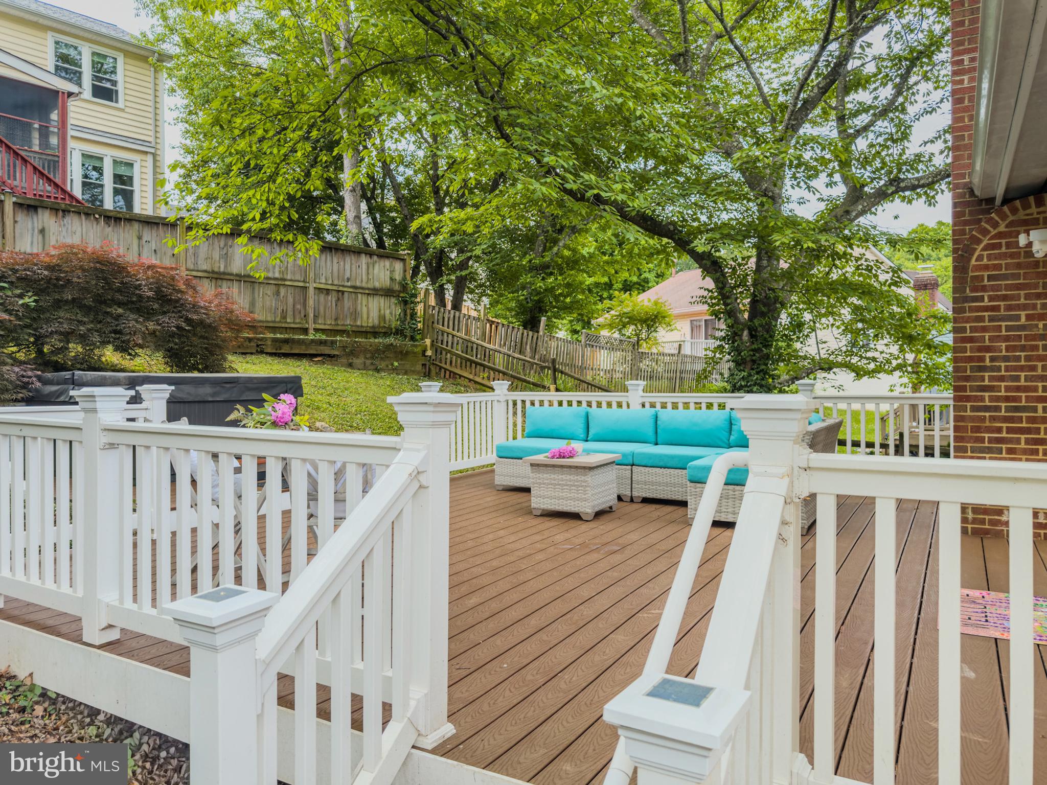 WASHINGTONIAN VILLAGE - Residential
