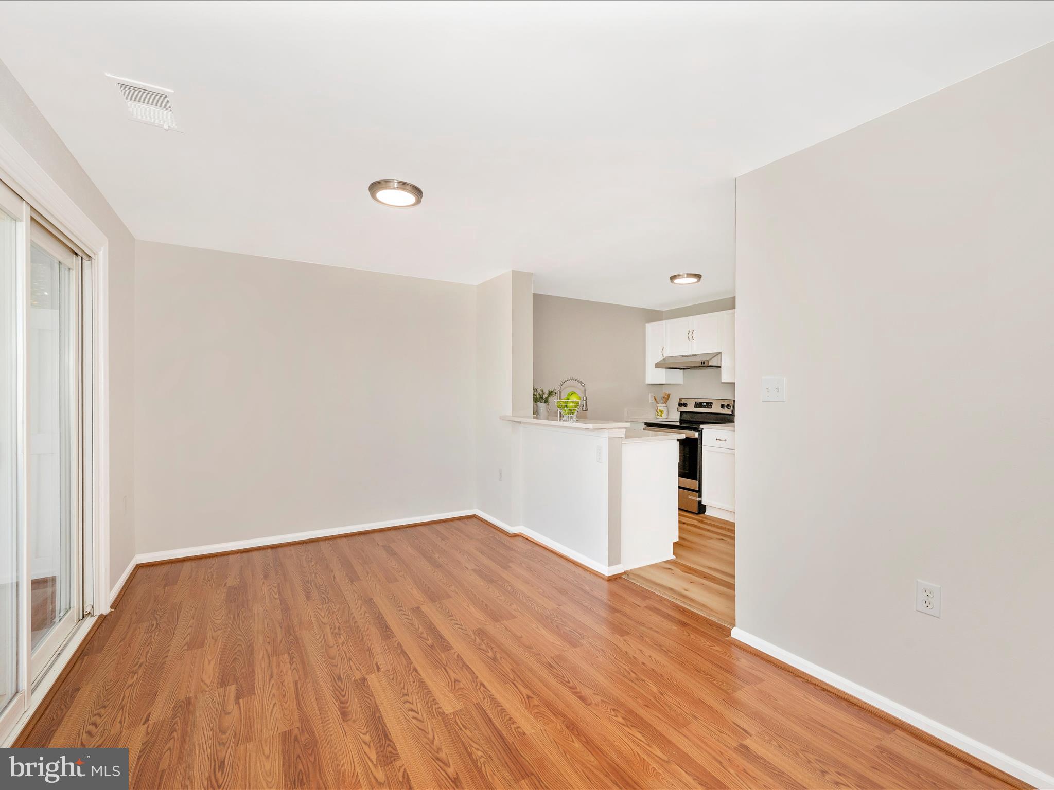 MOUNTAIN VIEW - Residential