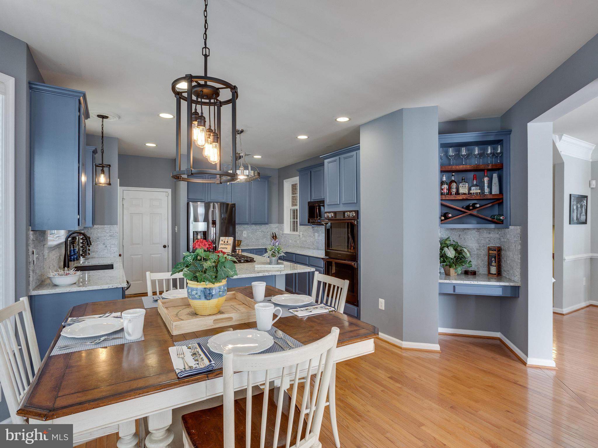 HAYMARKET STATION - Residential