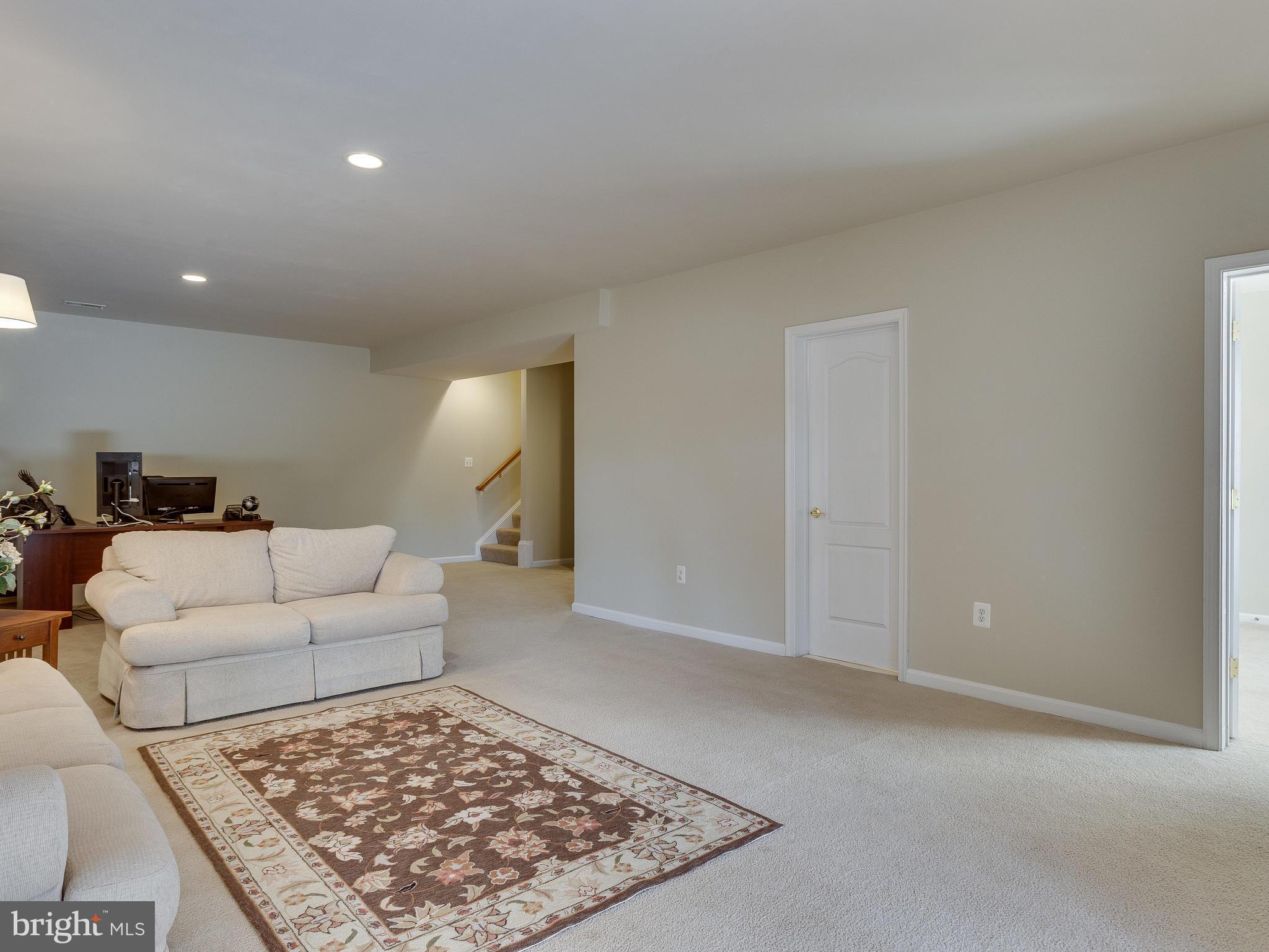 HAYMARKET STATION - Residential