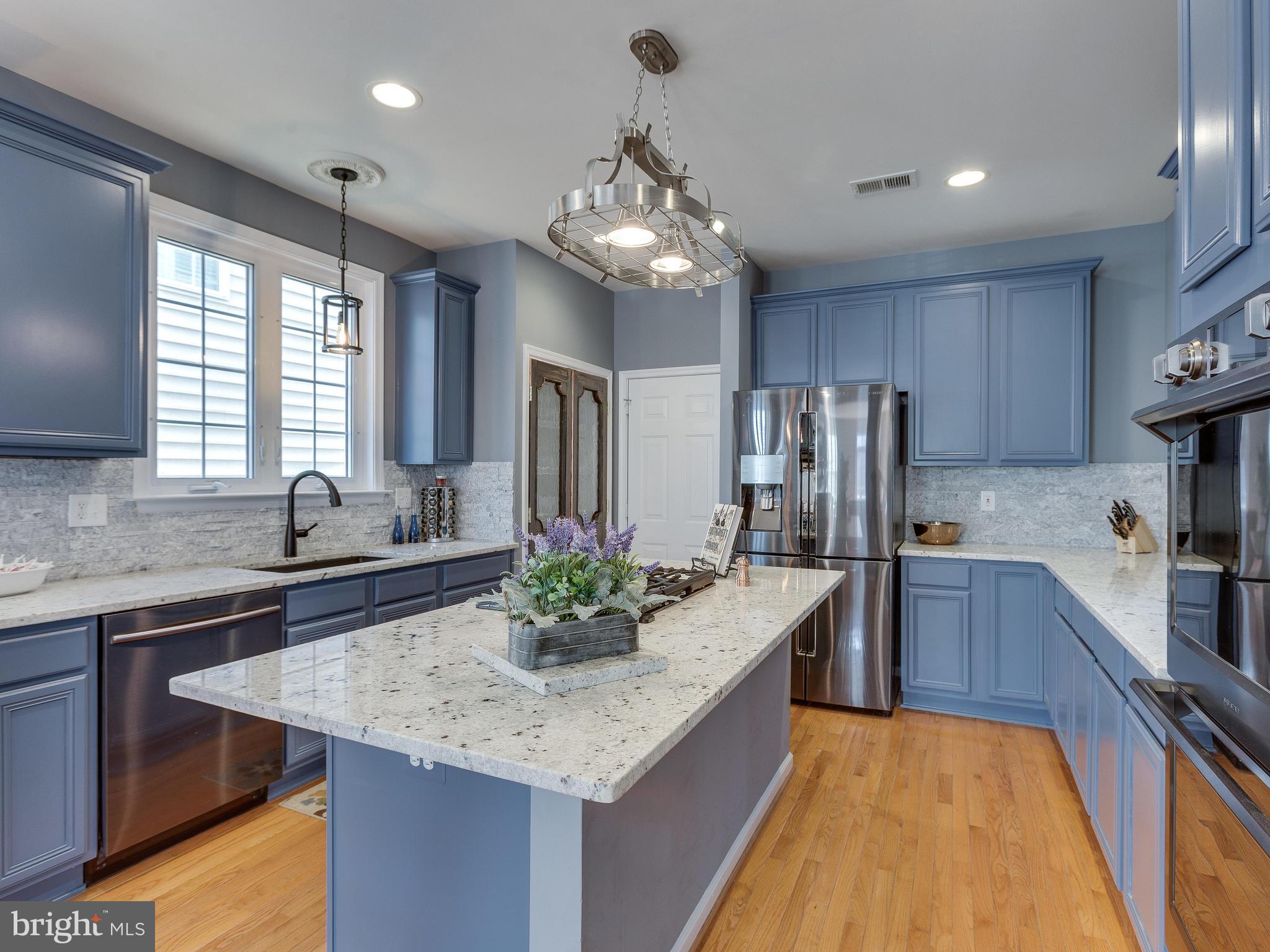 HAYMARKET STATION - Residential