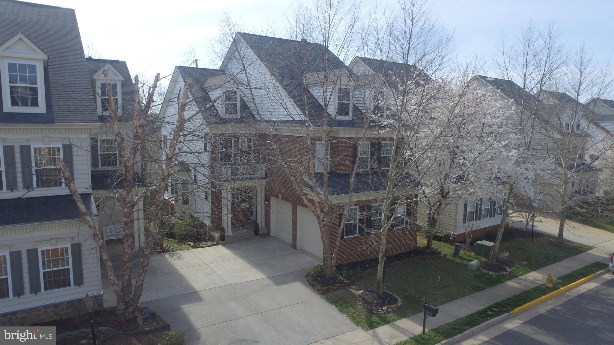 HAYMARKET STATION - Residential