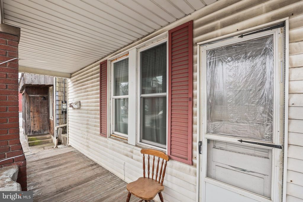 Photo of 402 Broadway, HANOVER, PA 17331 (MLS # PAYK2098504)